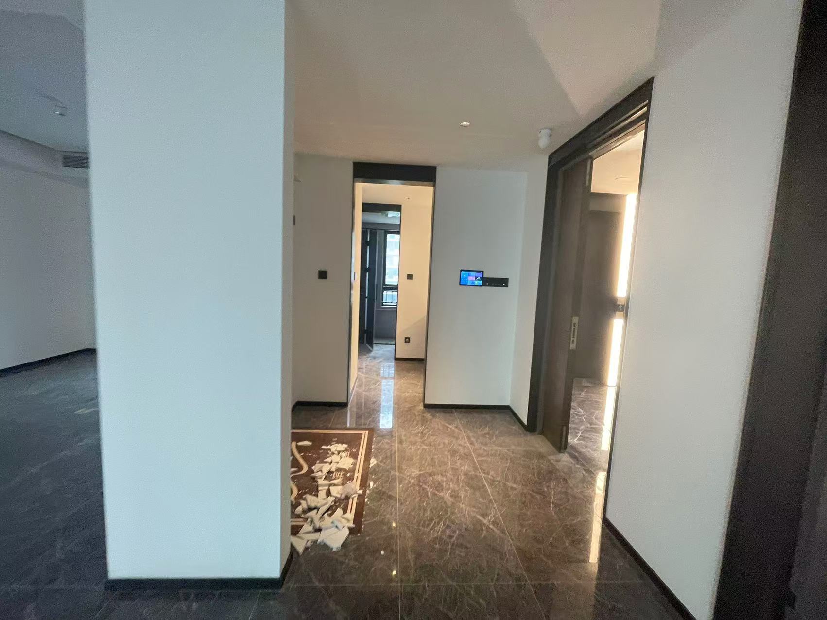 滨江玺 3室2厅3卫 190m&sup2;