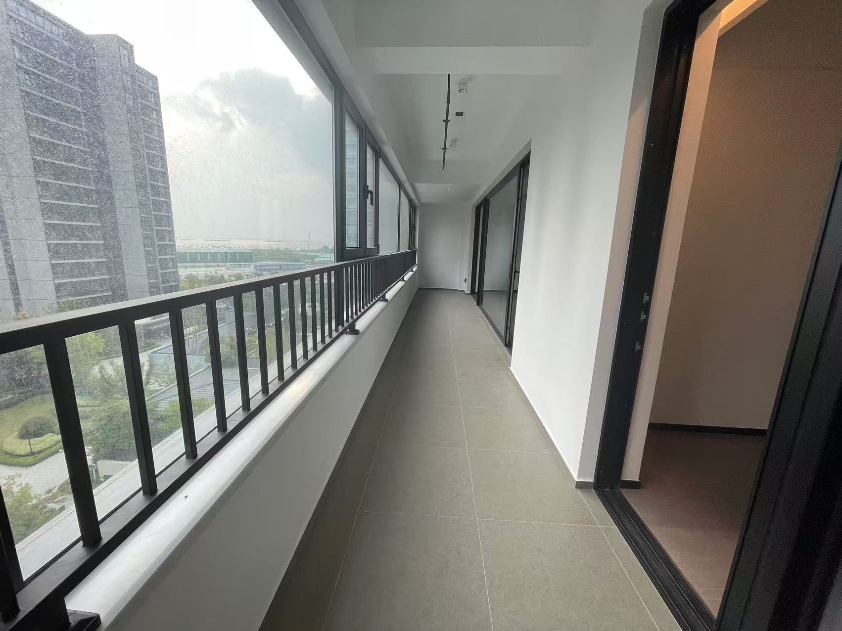 滨江玺 3室2厅3卫 190m&sup2;