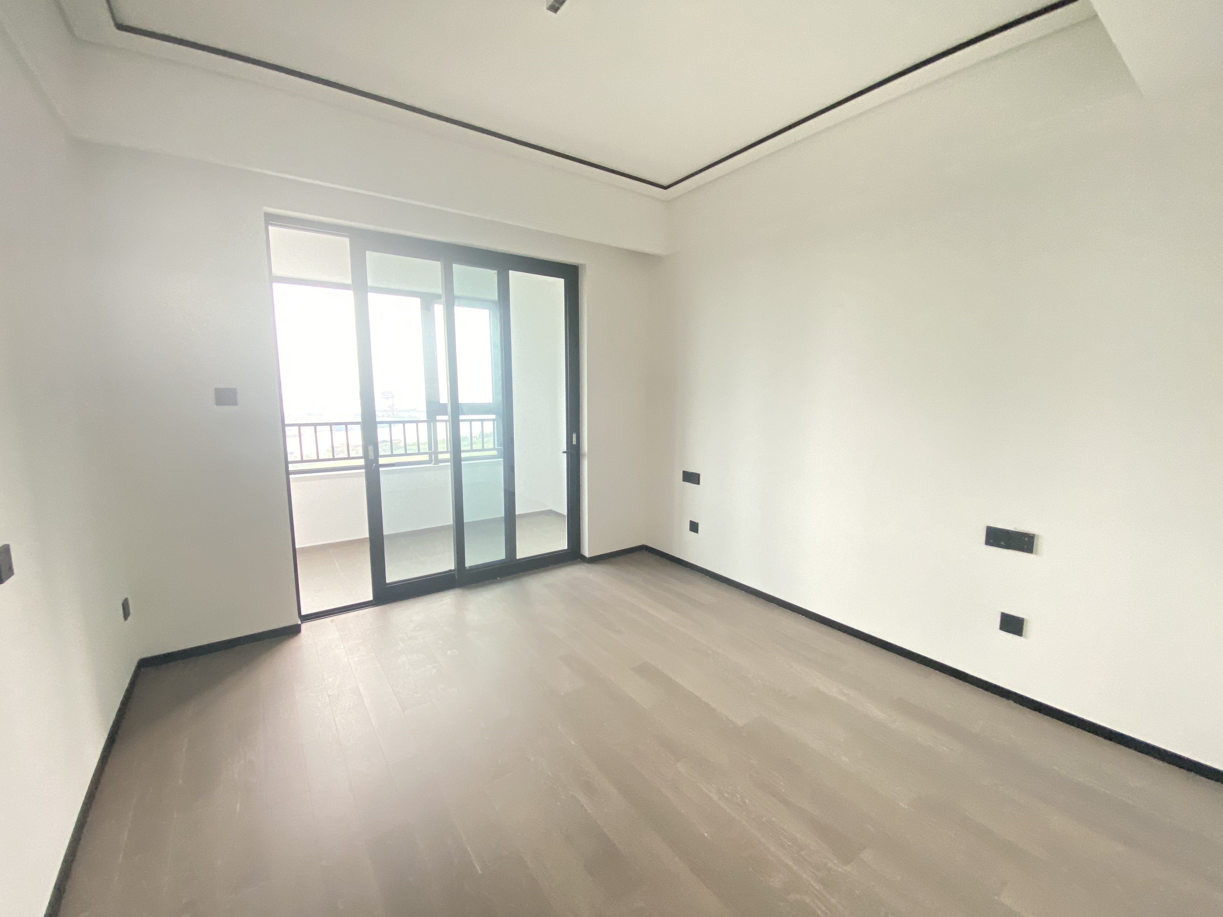 滨江玺 3室2厅3卫 190m&sup2;
