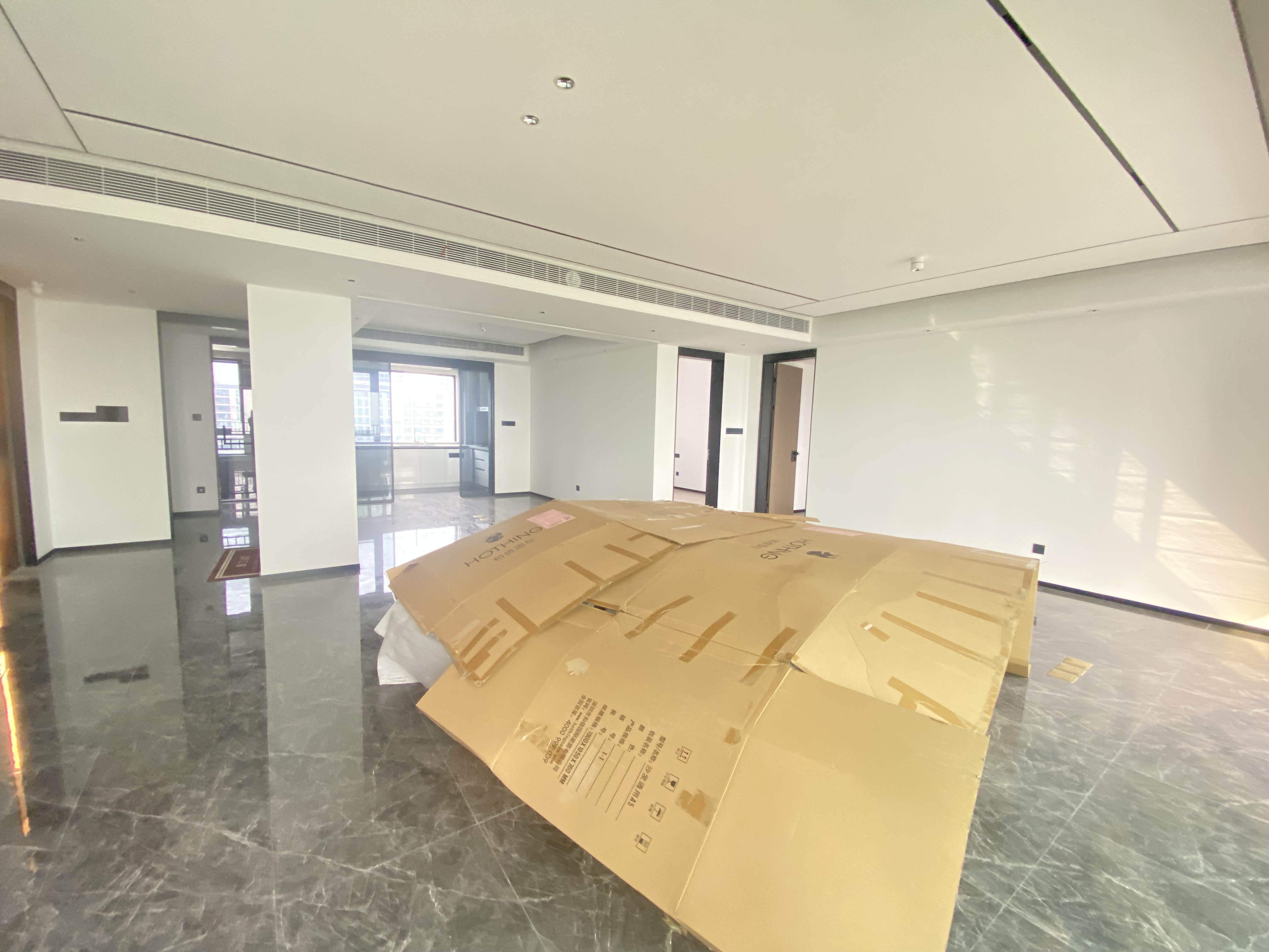 滨江玺 3室2厅3卫 190m&sup2;