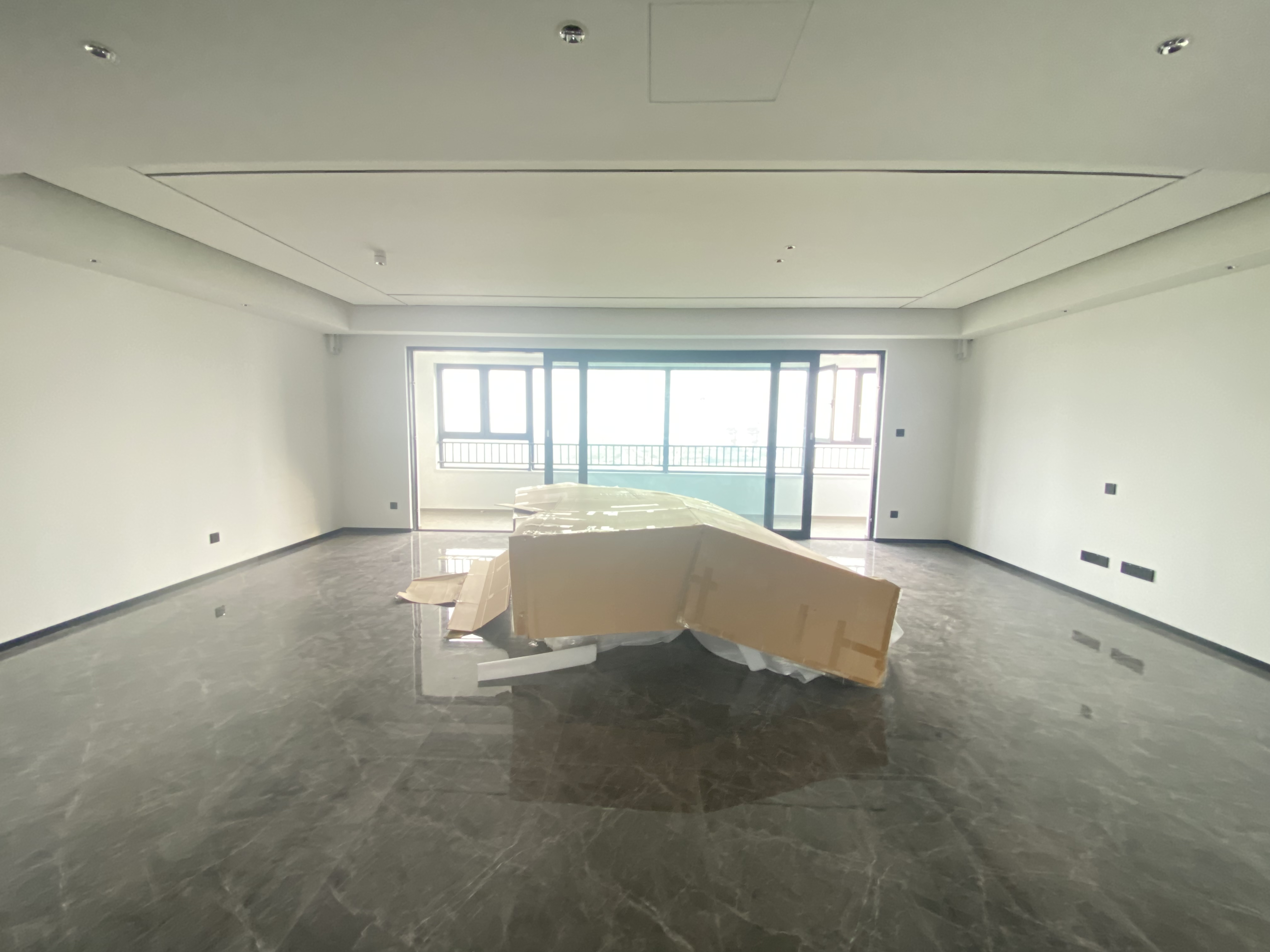 滨江玺 3室2厅3卫 190m&sup2;