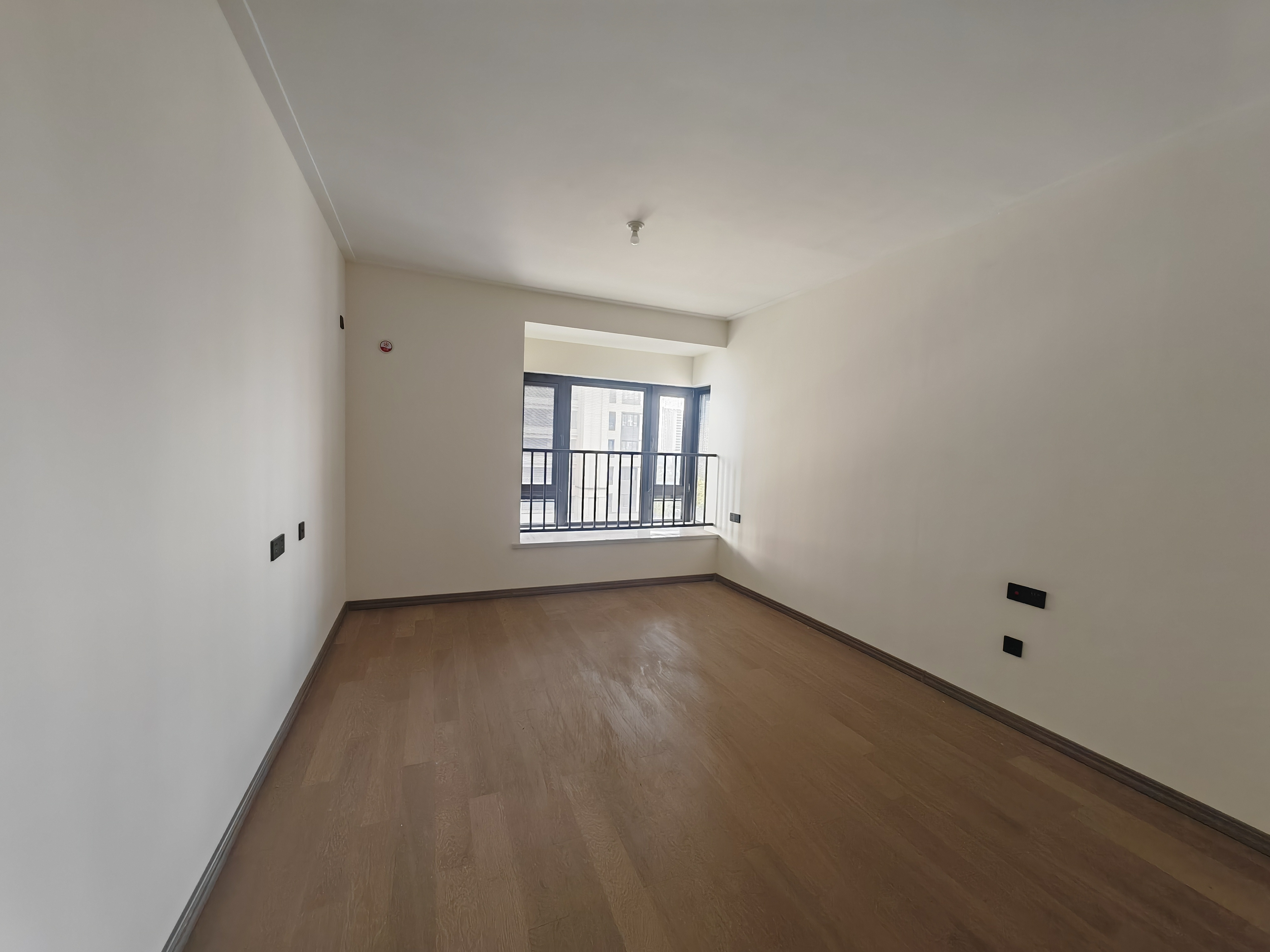 湖山源著 3室2厅2卫 123.14m&sup2;