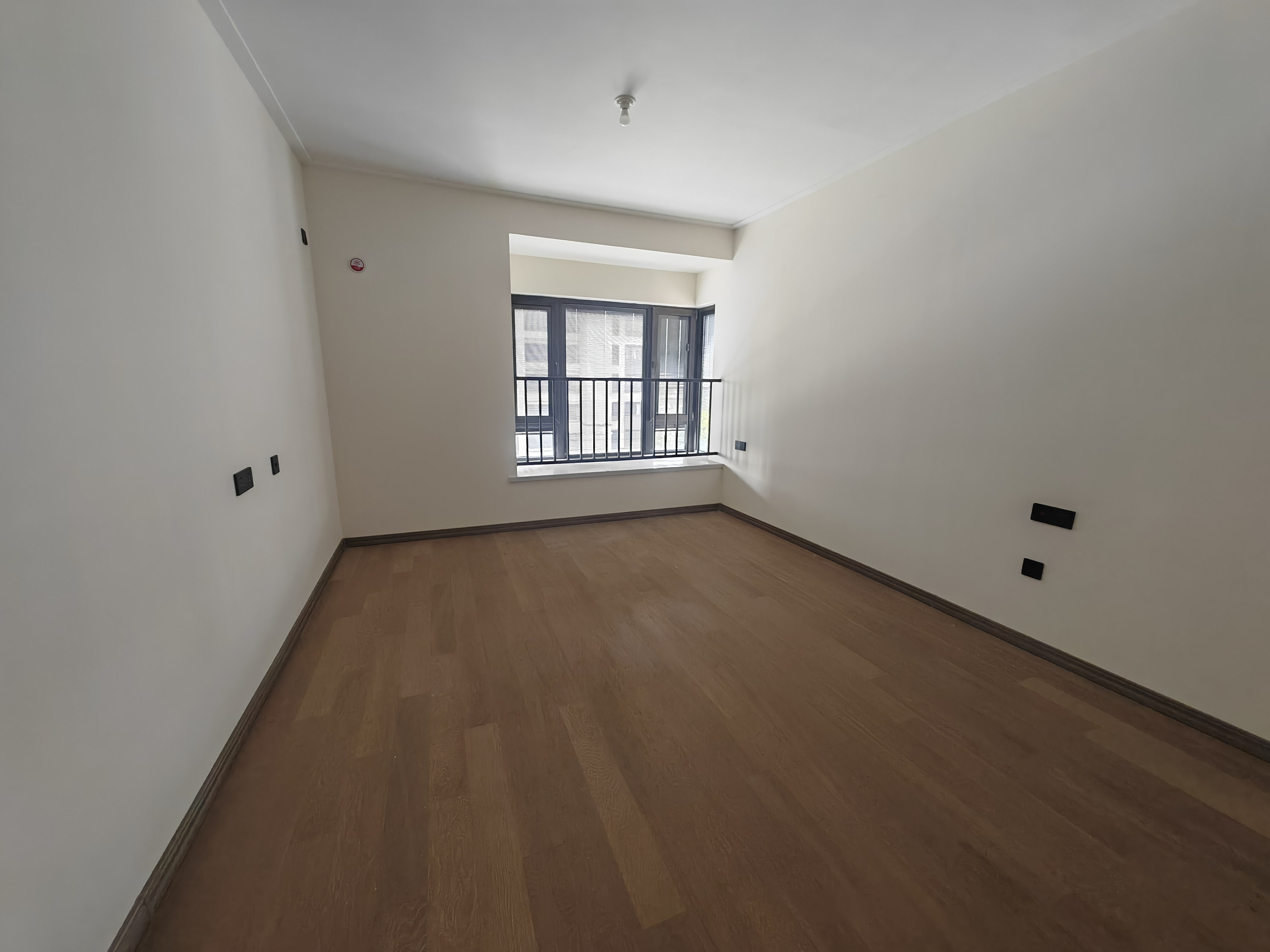 湖山源著 3室2厅2卫 123.14m&sup2;