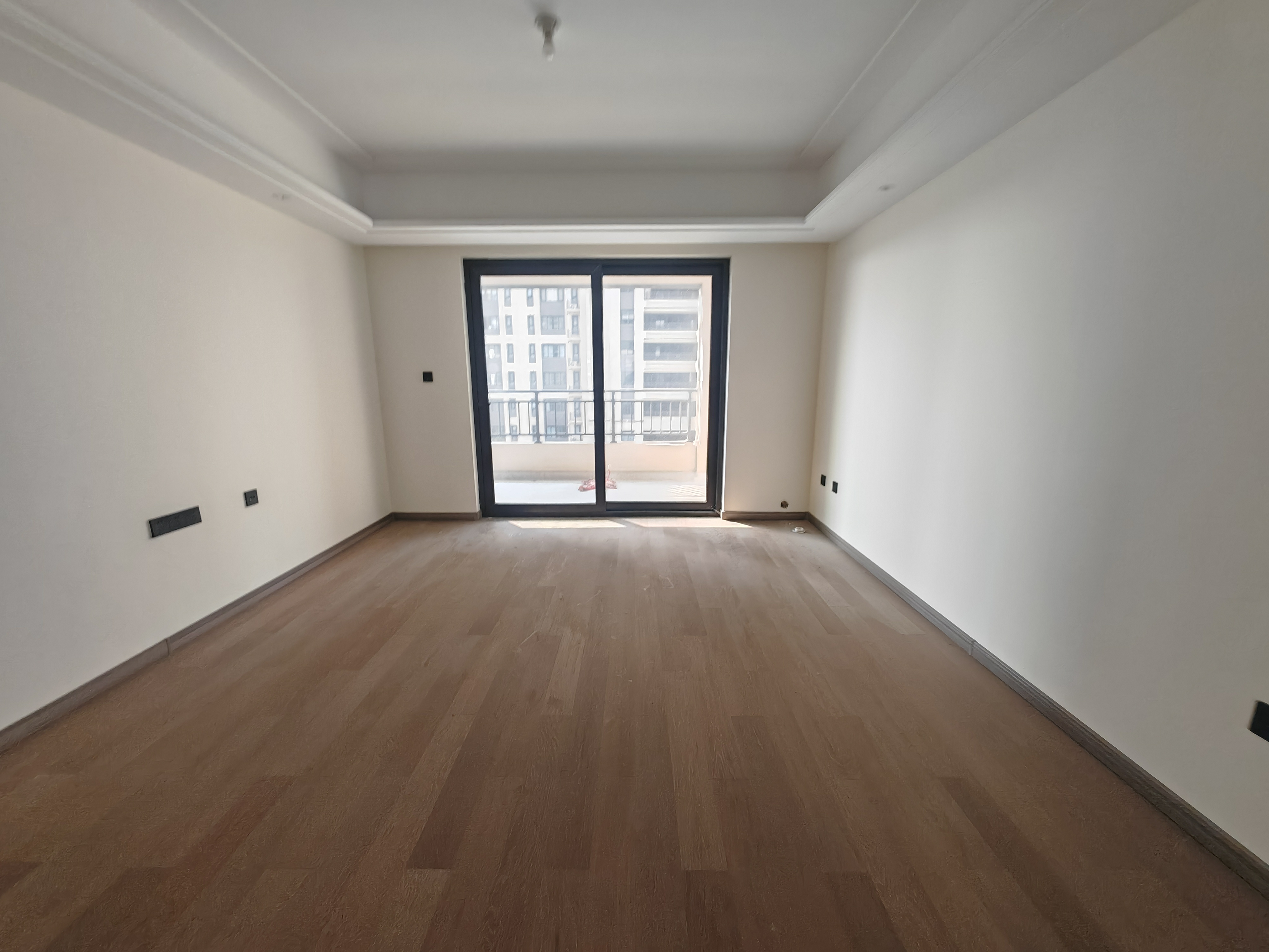 湖山源著 3室2厅2卫 123.14m²