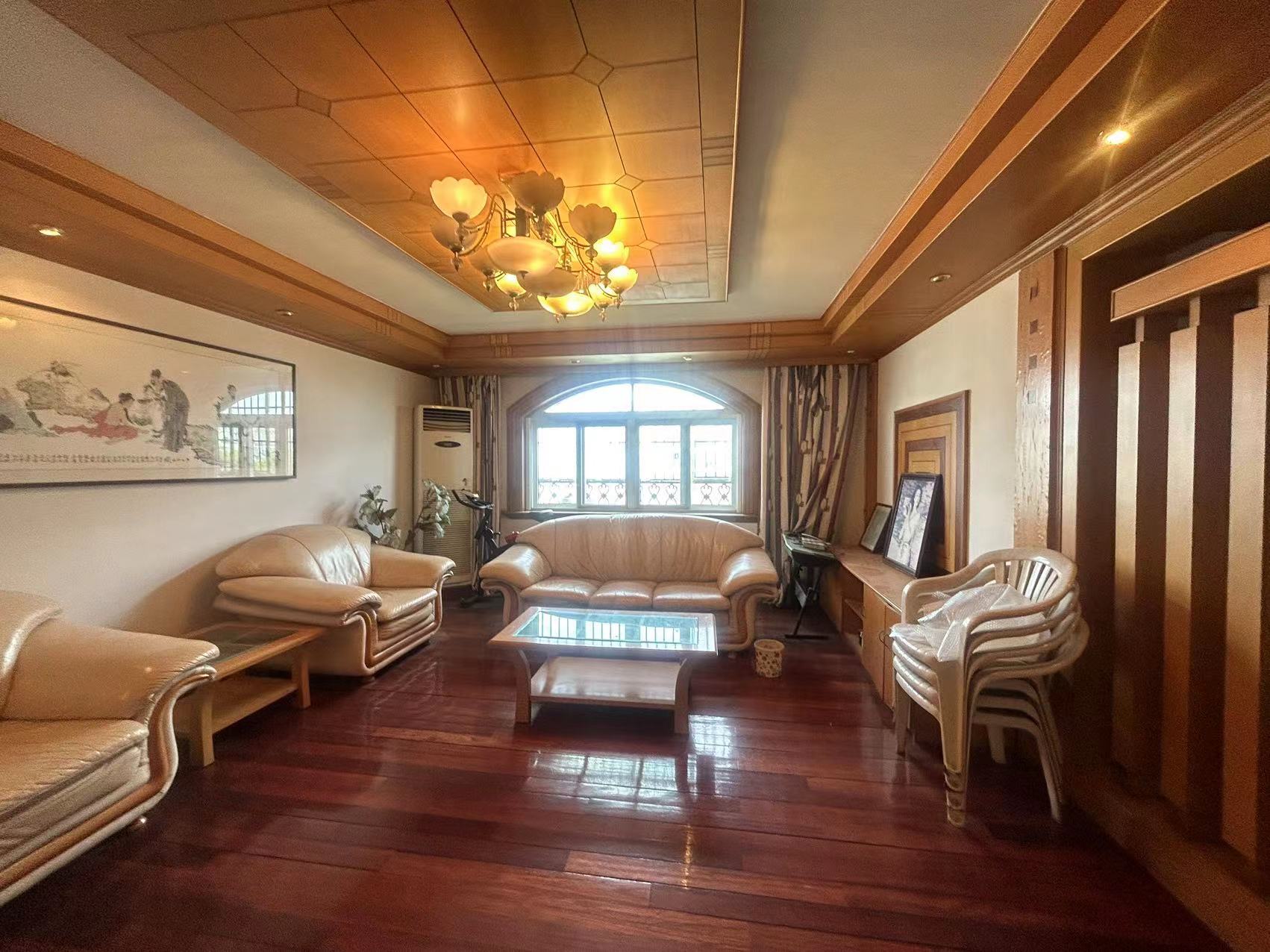 濠西园 3室2厅2卫 137.00m&sup2;