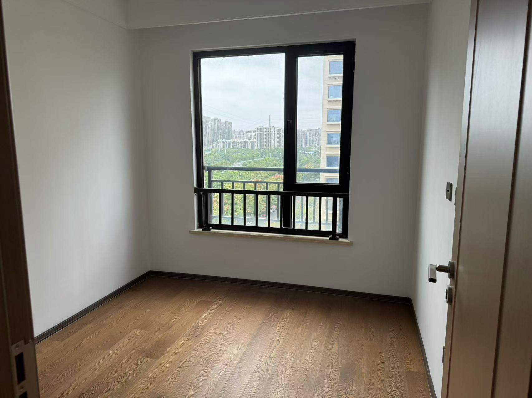 春风南岸西园 5室2厅2卫 142.2m&sup2;