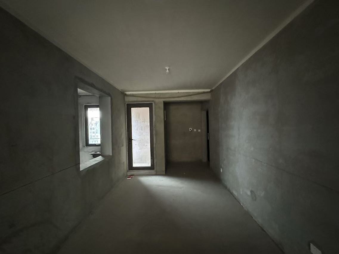 保利香槟国际 4室2厅2卫 142.19m²