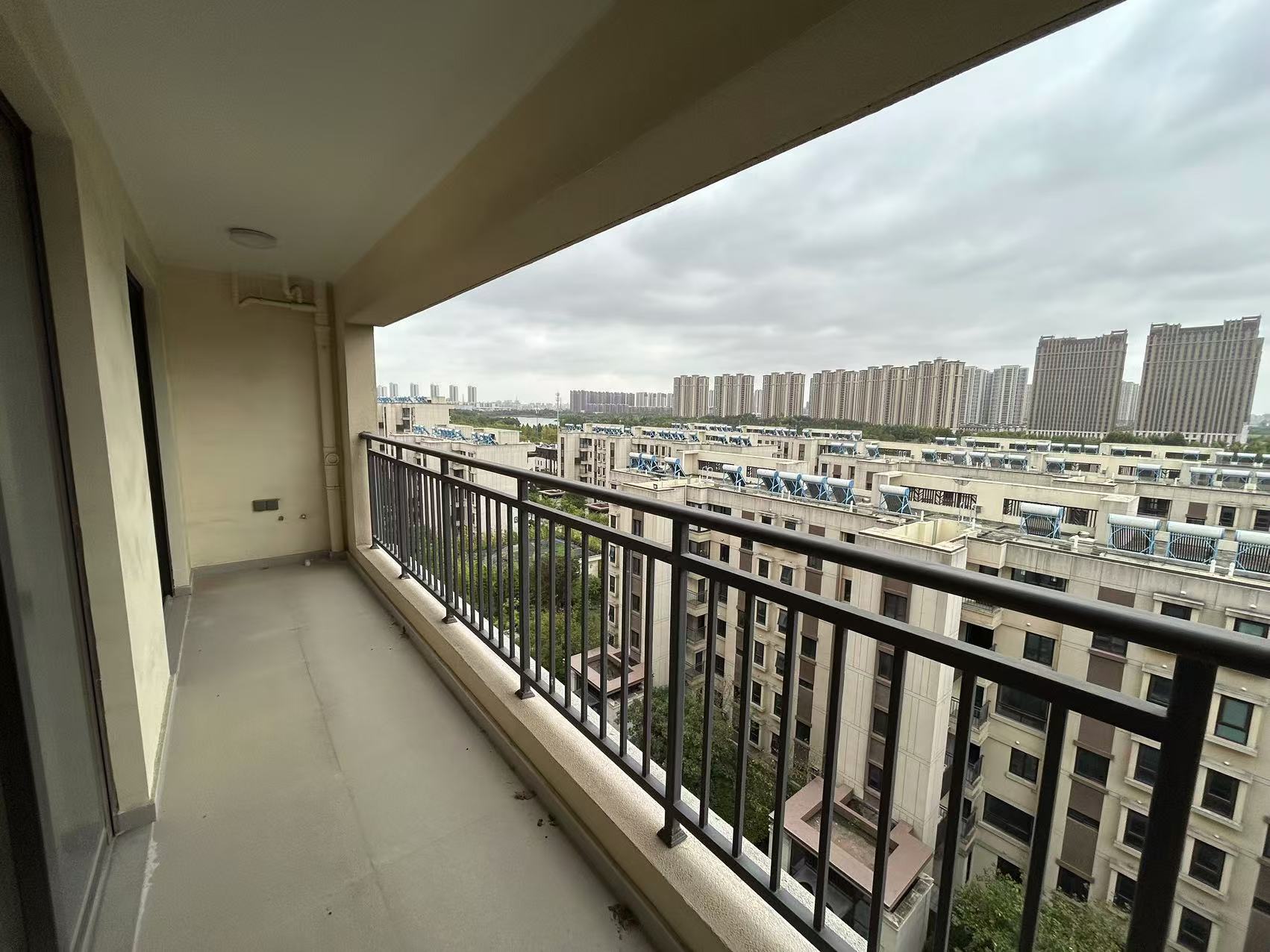 春风南岸西园 4室2厅2卫 122.16m&sup2;