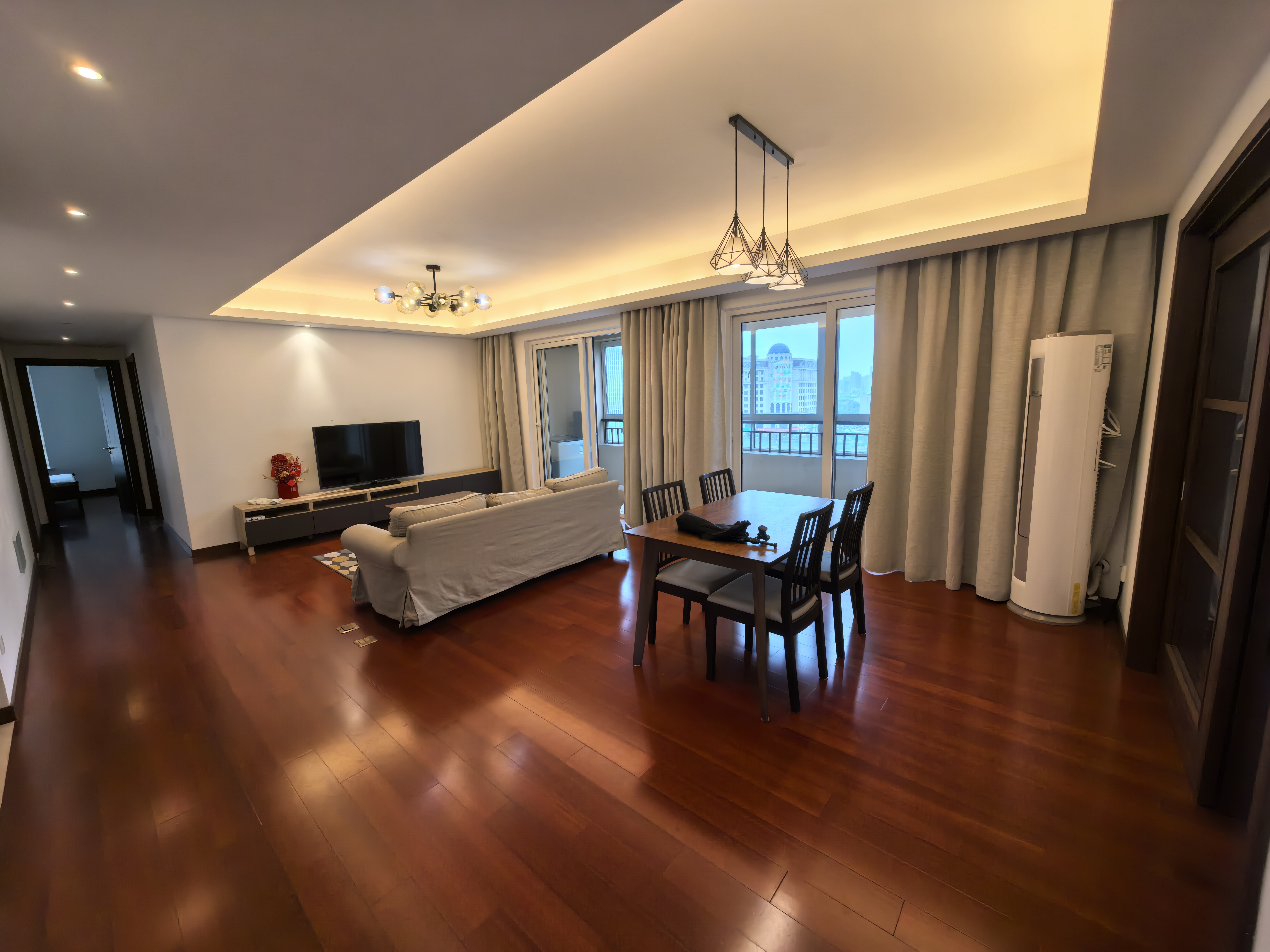 万科金域蓝湾 3室2厅1卫 129.3m²