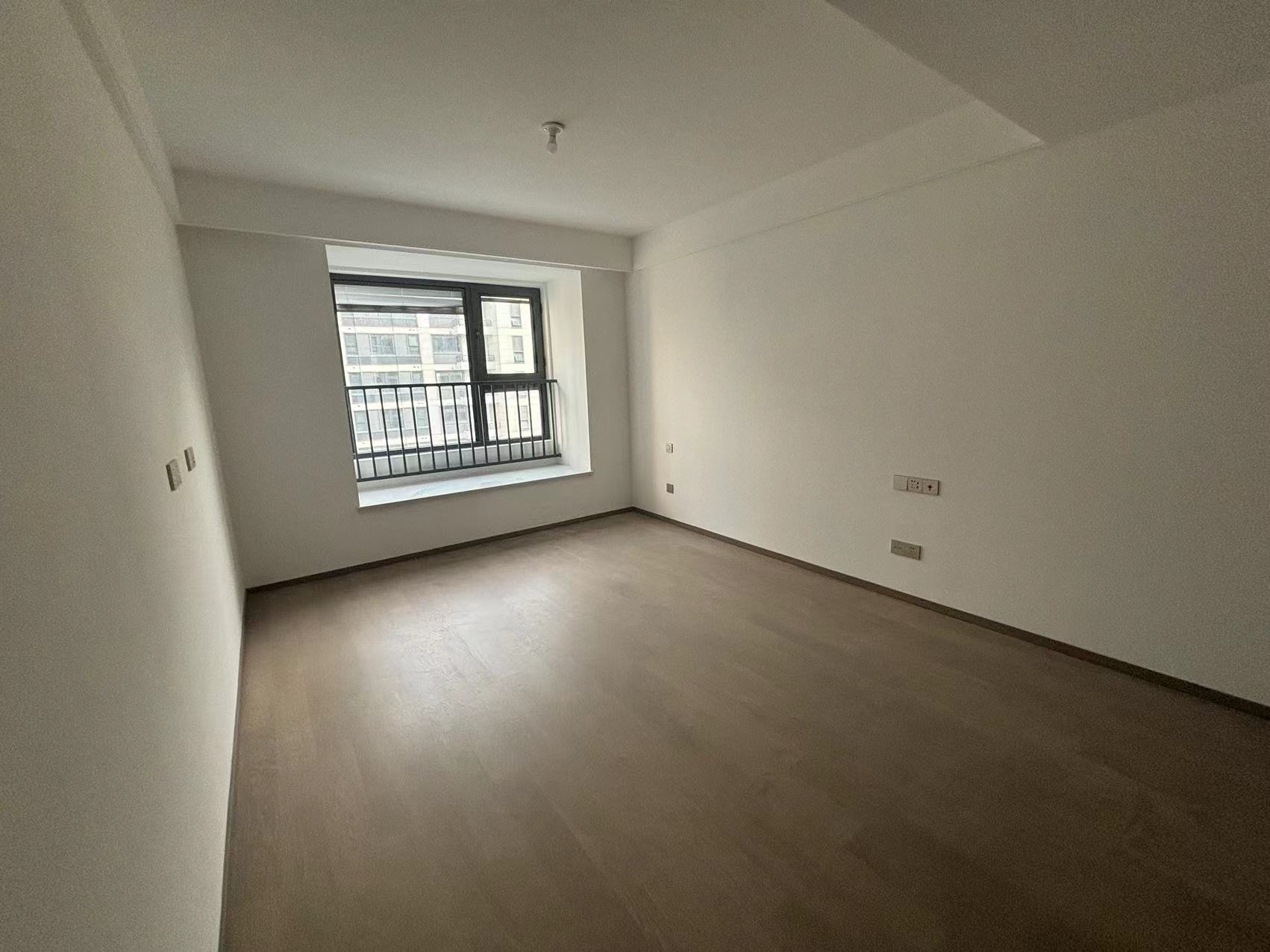 卓越府 4室2厅2卫 143m&sup2;