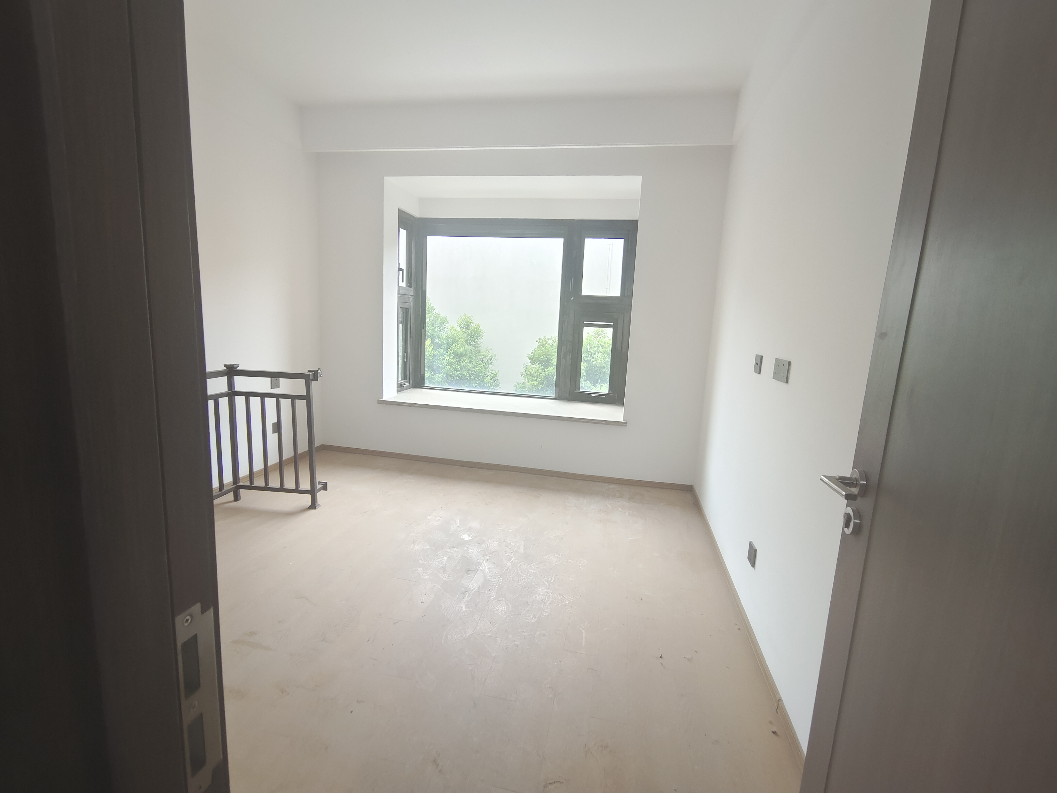 春风南岸东园 4室1厅3卫 167.29m&sup2;
