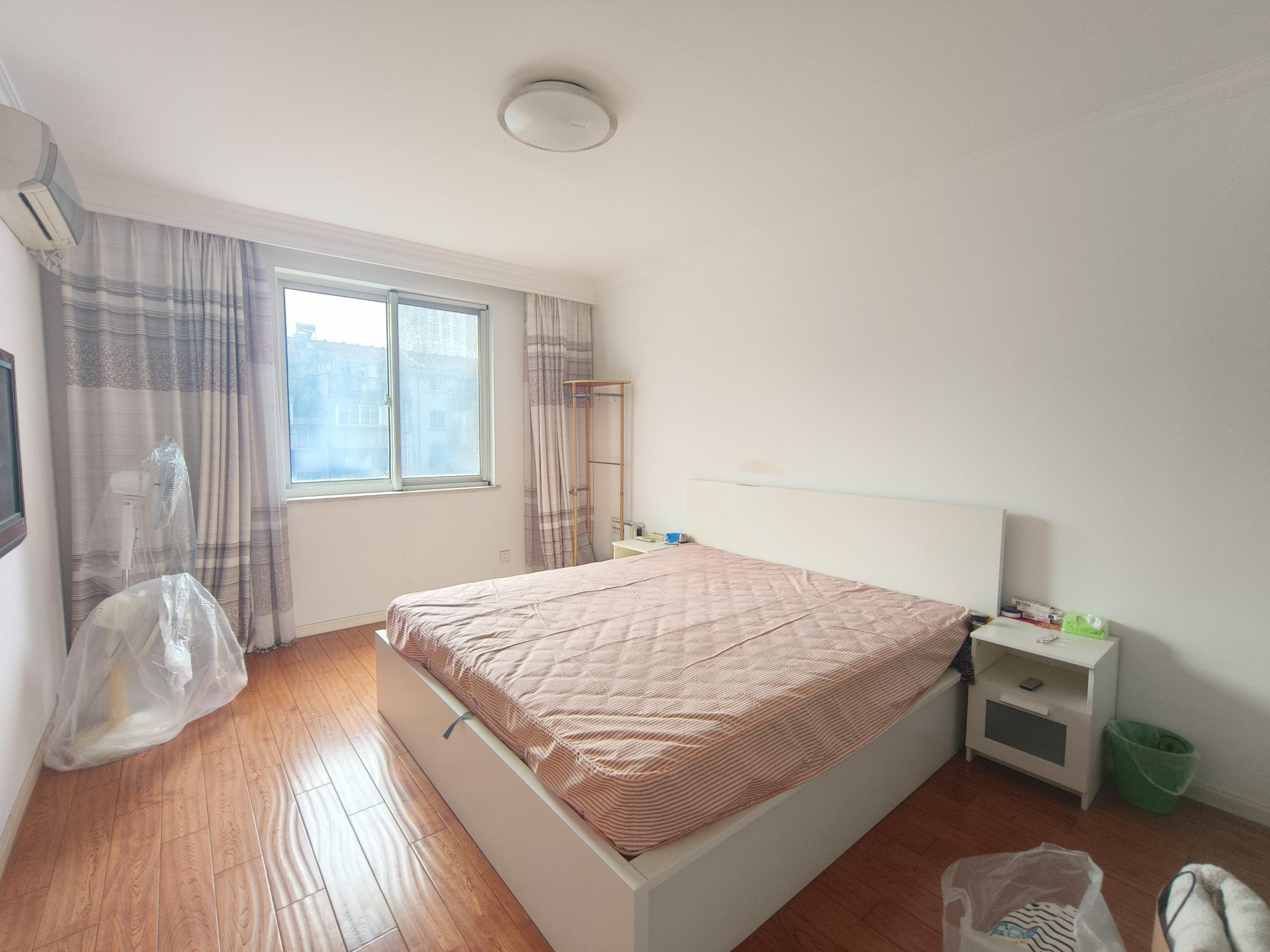 新海通花园 4室2厅2卫 134.94m&sup2;