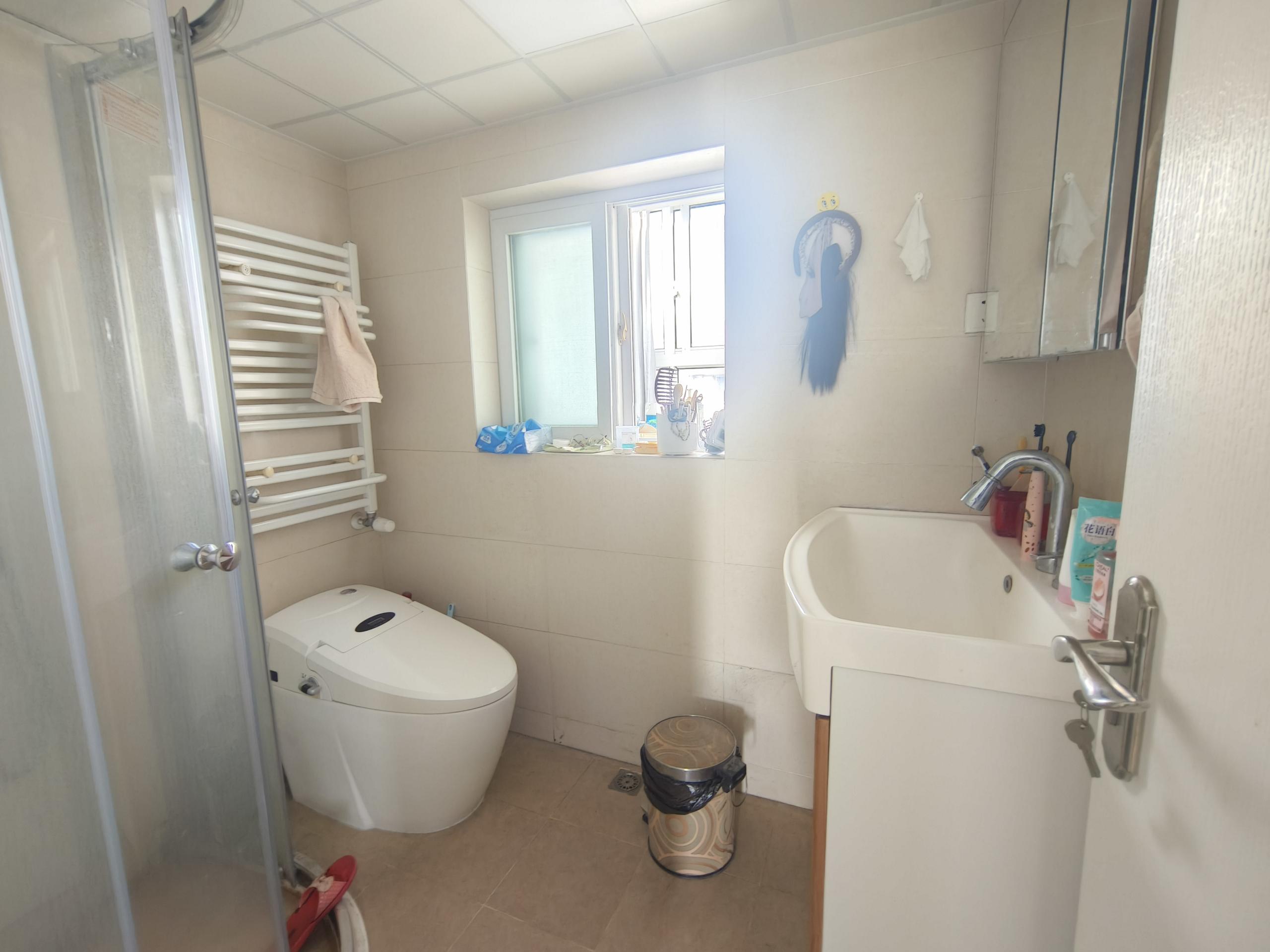 新海通花园 4室2厅2卫 134.94m&sup2;