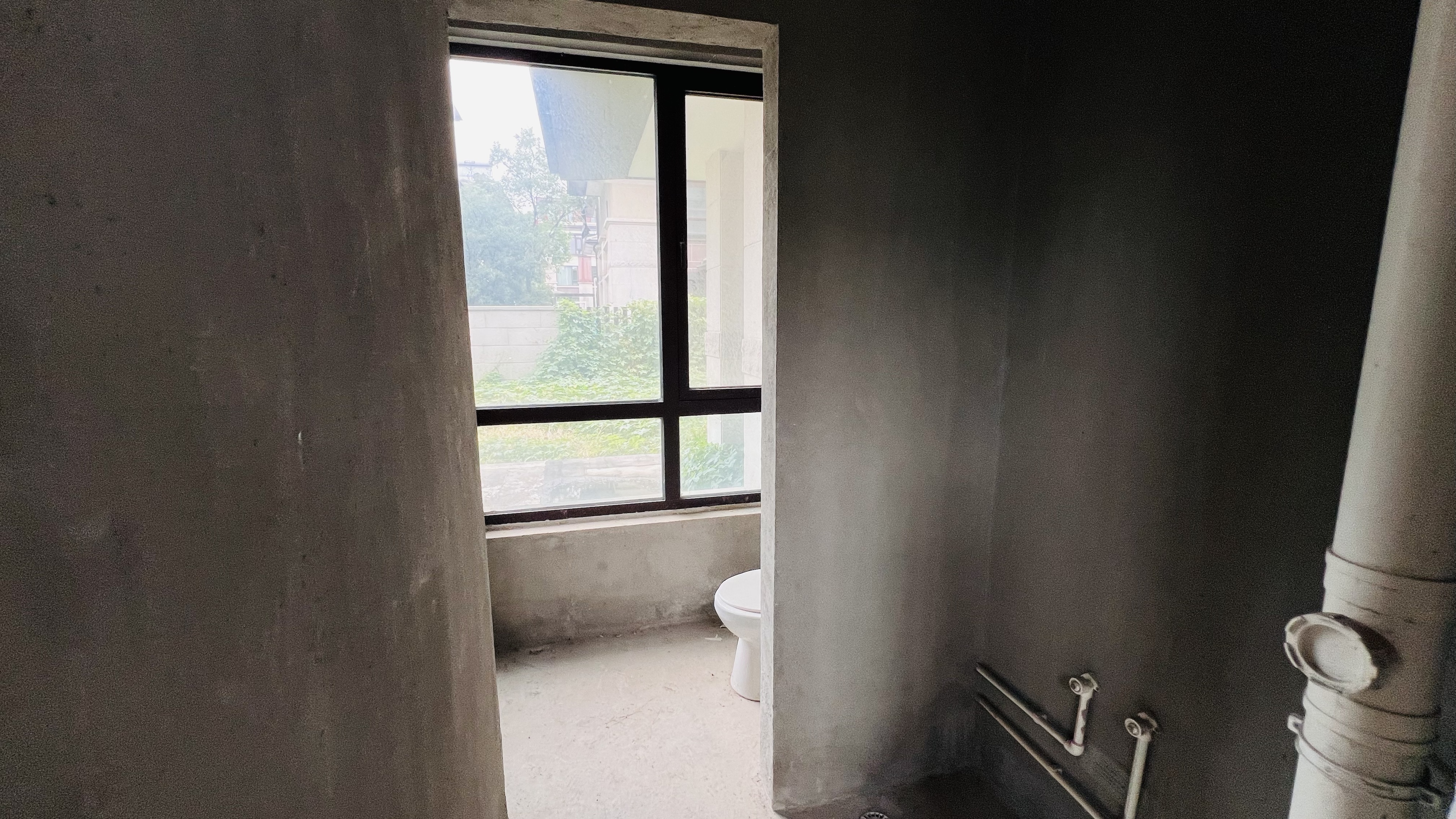 盛和九里香堤一期 5室2厅2卫 325m²