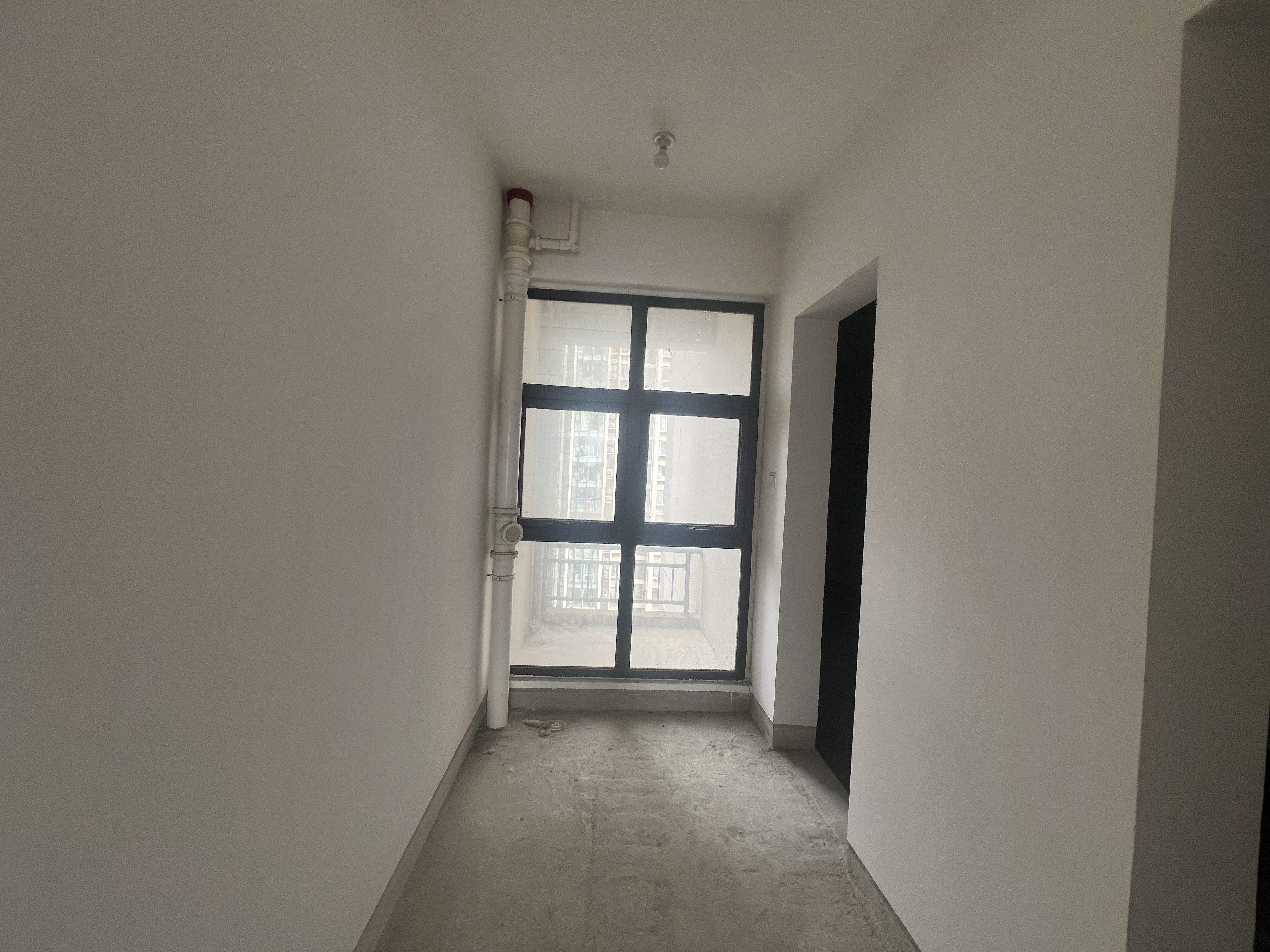 南山湖一号 4室2厅2卫 180m²