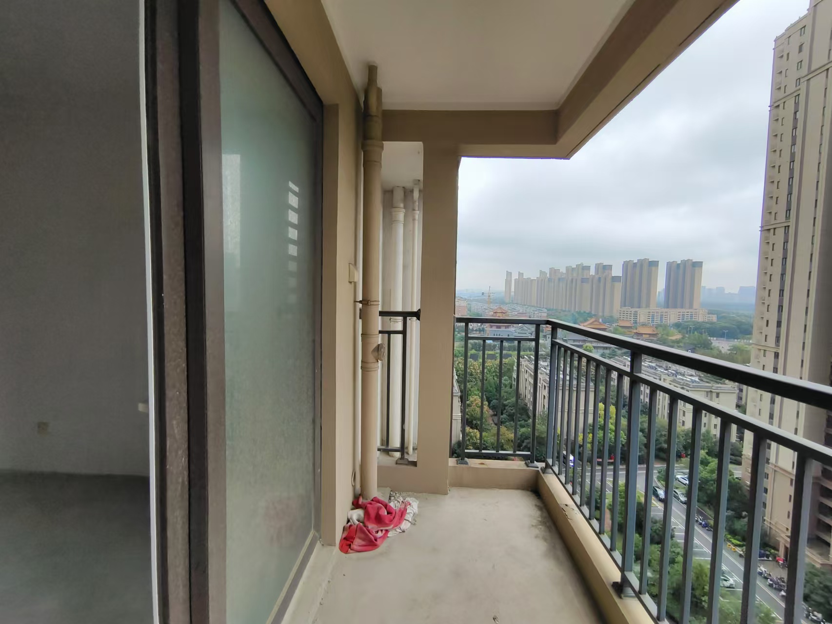 中海碧林湾 3室2厅1卫 97.00m&sup2;