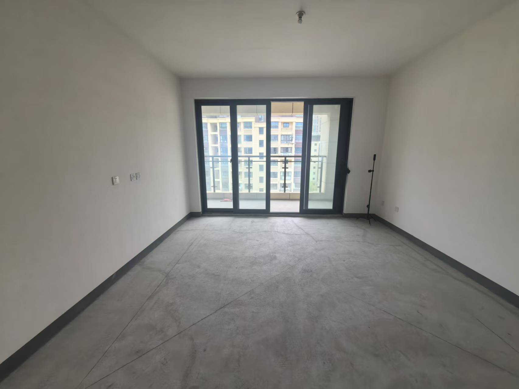 金溪漫花园 3室2厅2卫 127m²