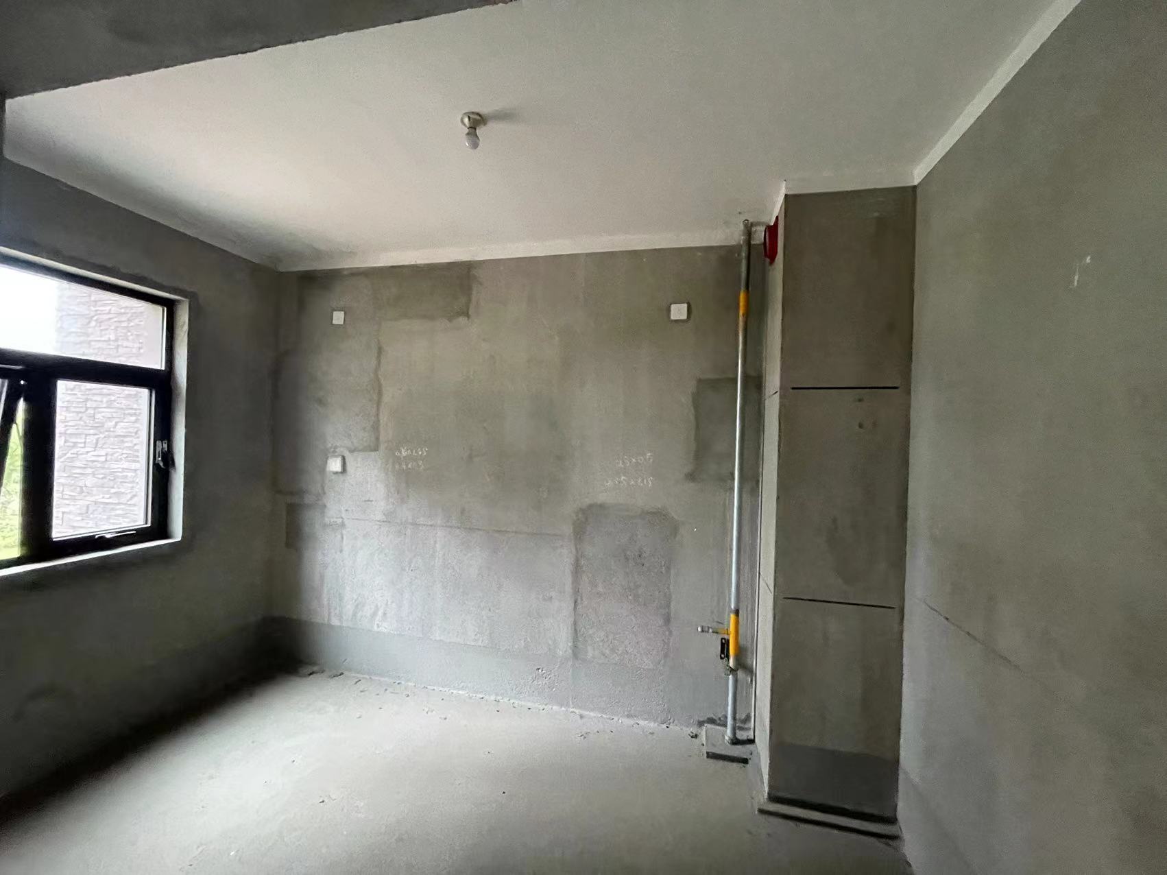 华强城 4室2厅2卫 142.00m&sup2;