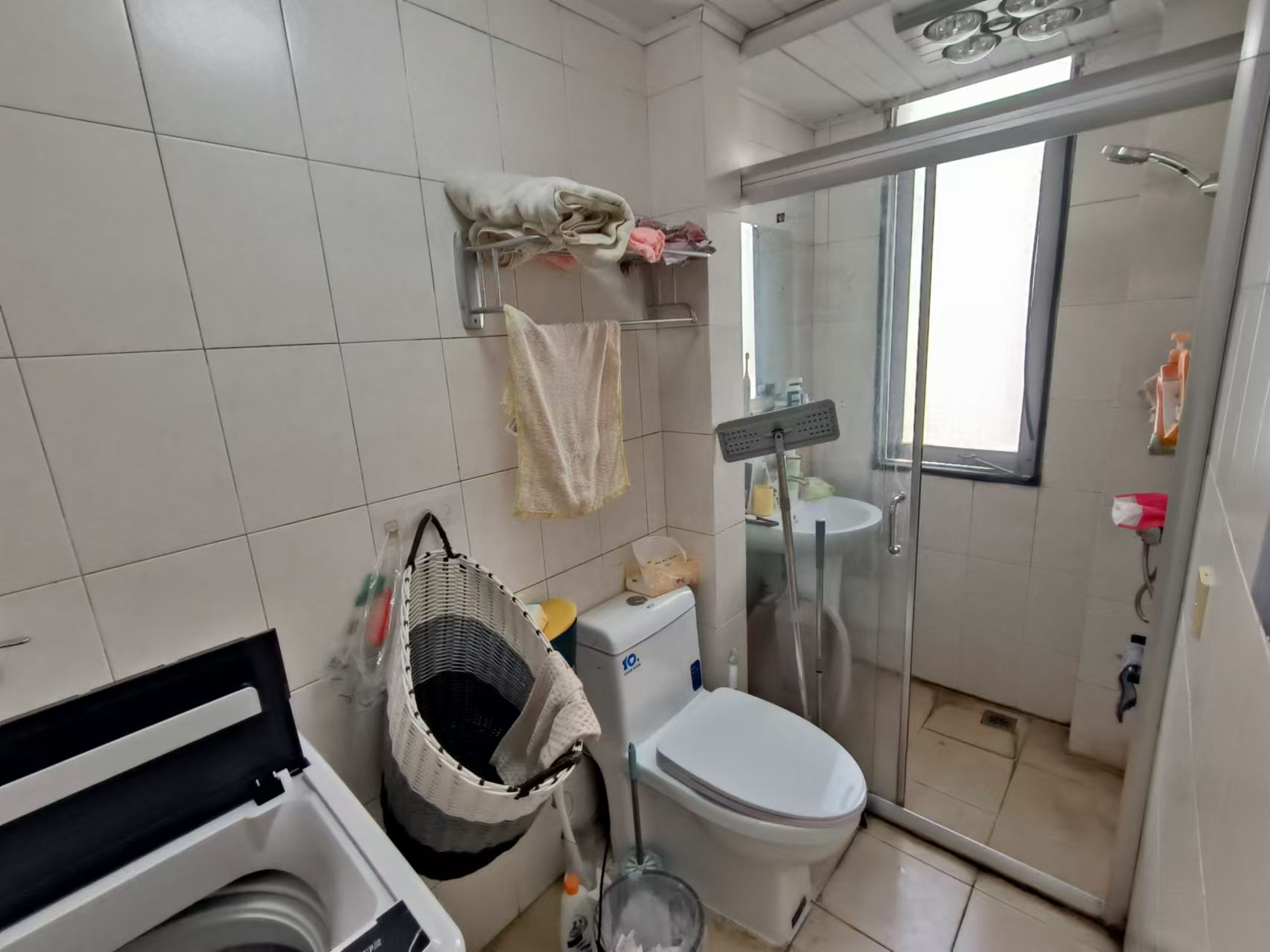 光明新村 2室1厅1卫 63.56m&sup2;