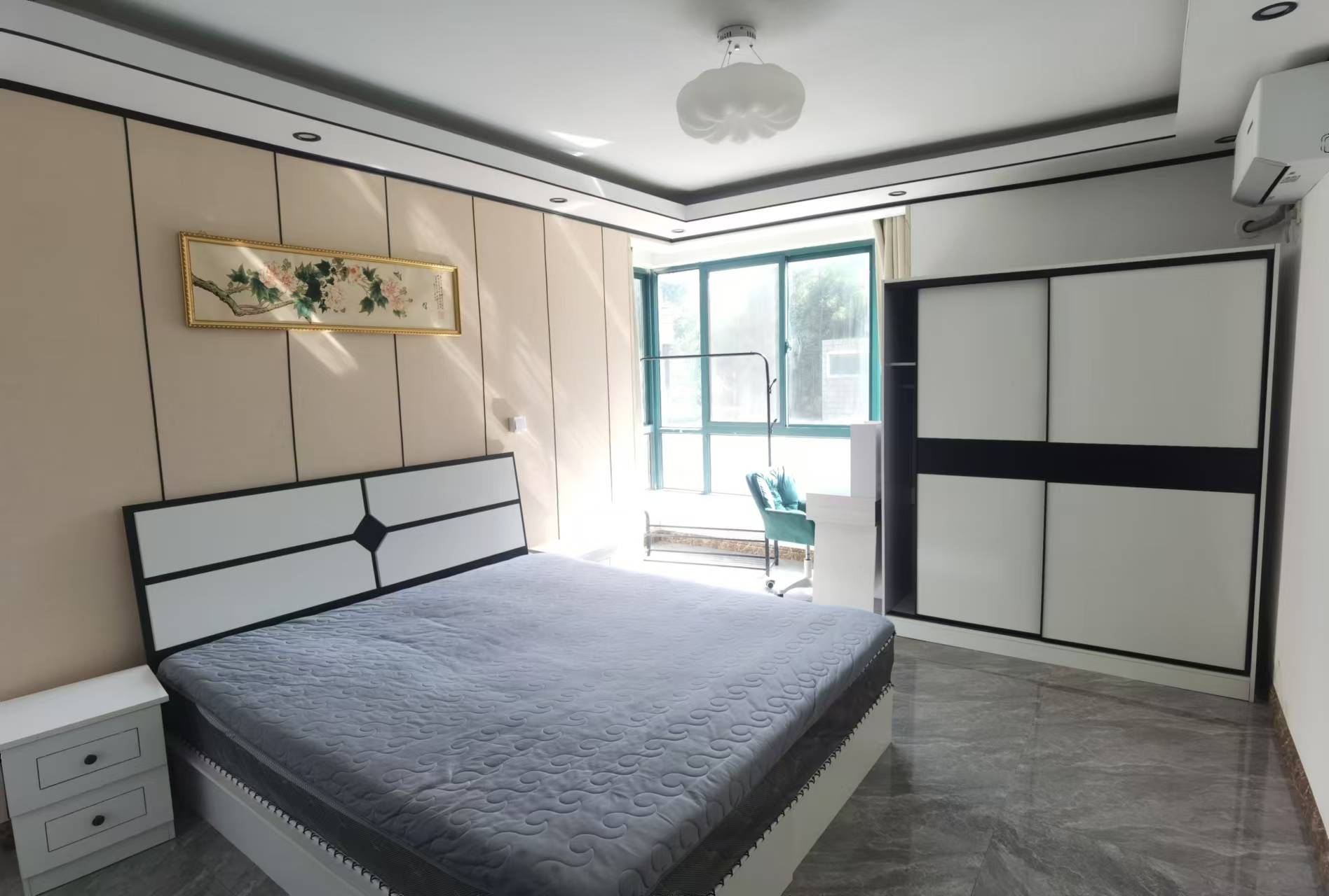 源兴花苑南区 3室2厅2卫 135m&sup2;