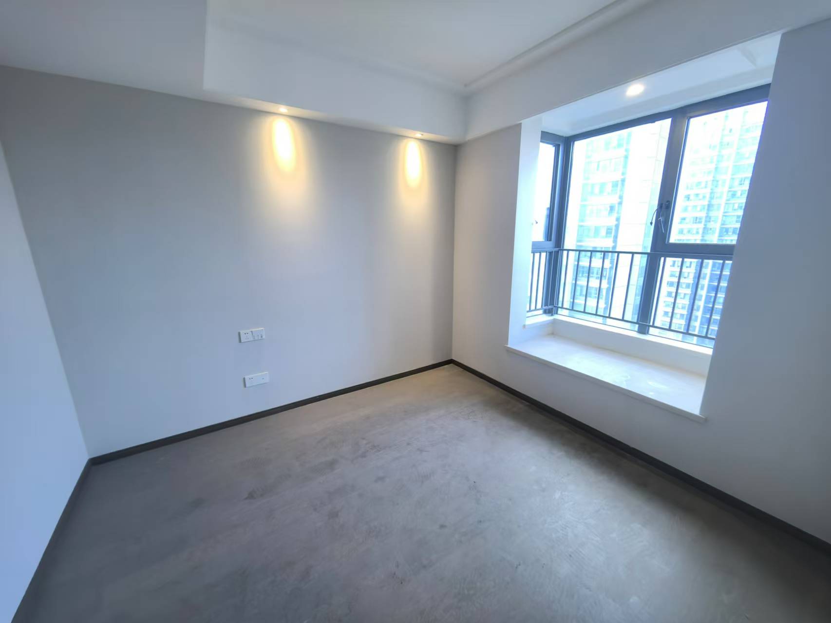 绿城&middot;晓风印月 4室2厅2卫 158m&sup2;