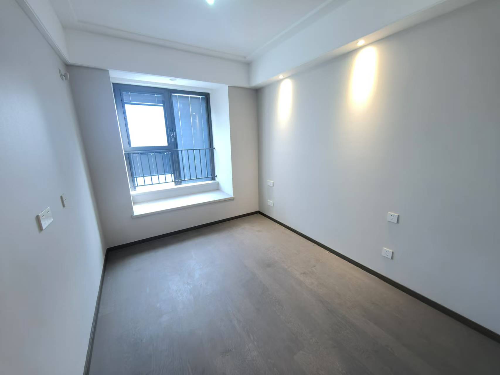 绿城&middot;晓风印月 4室2厅2卫 158m&sup2;
