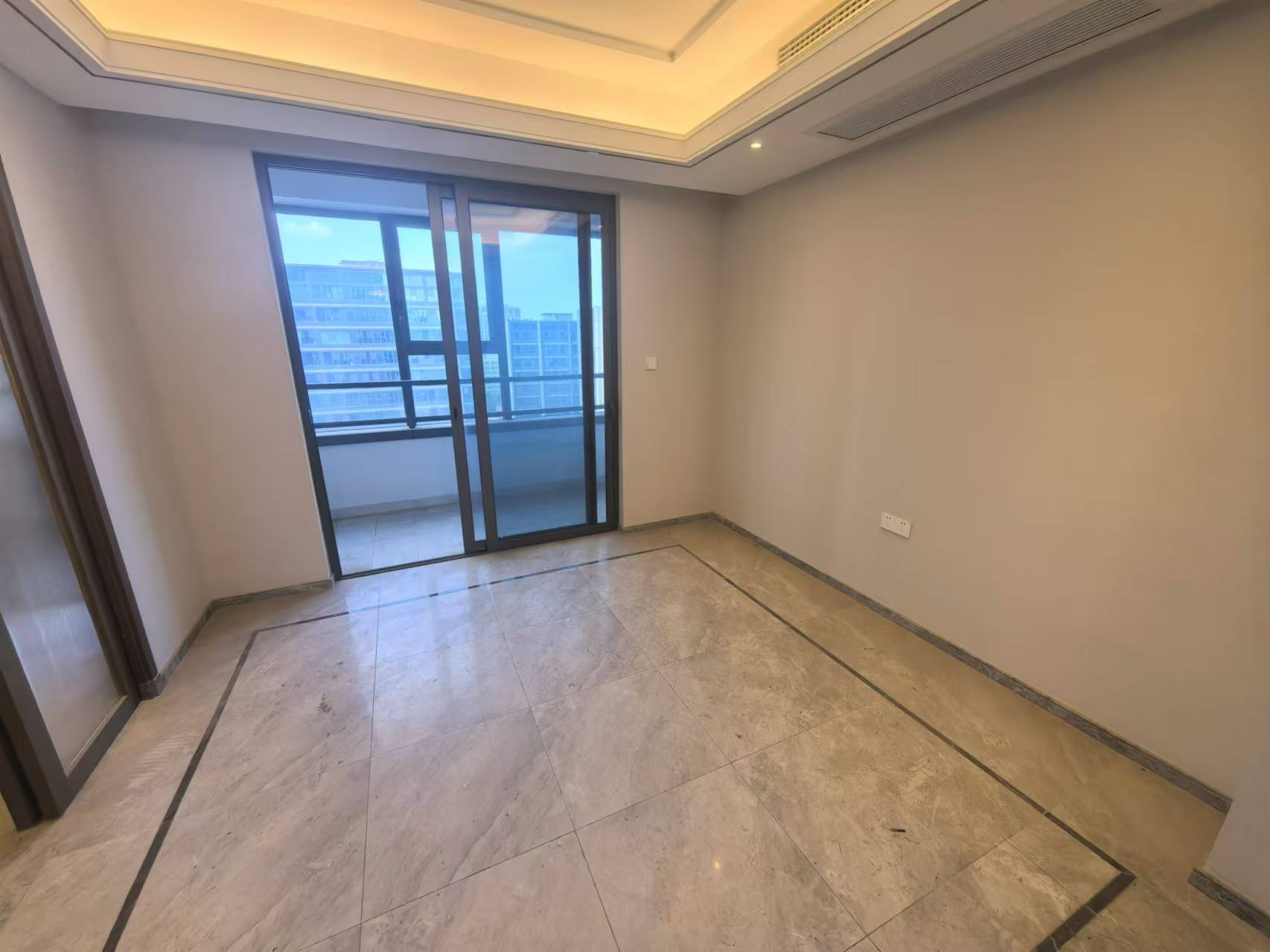 绿城&middot;晓风印月 4室2厅2卫 158m&sup2;