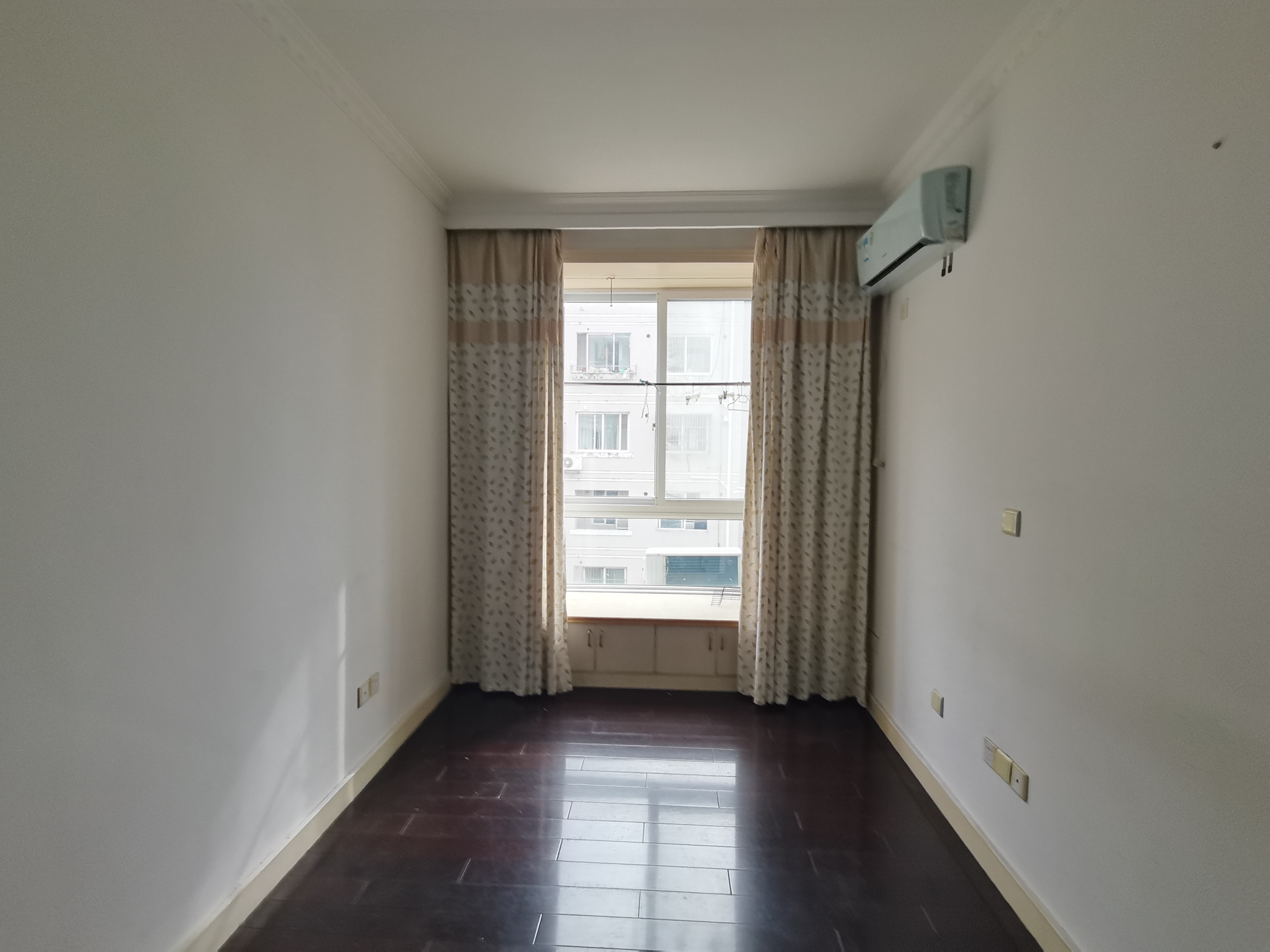 翠园花苑 2室1厅1卫 67m&sup2;
