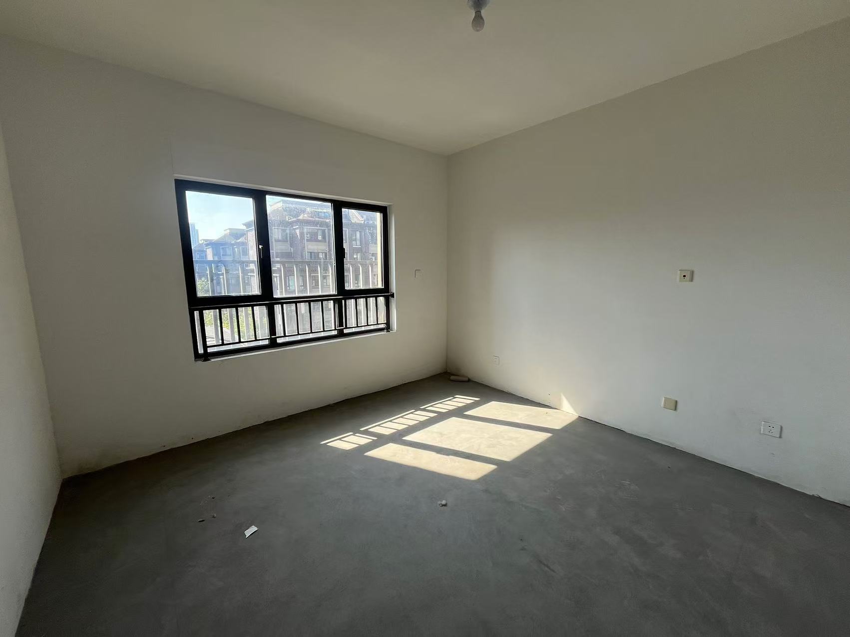 盛和九里香堤二期 3室2厅2卫 127m&sup2;