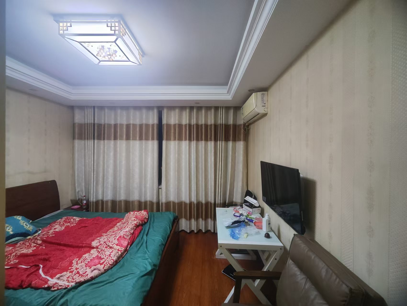 融悦华庭 3室2厅2卫 128.8m&sup2;