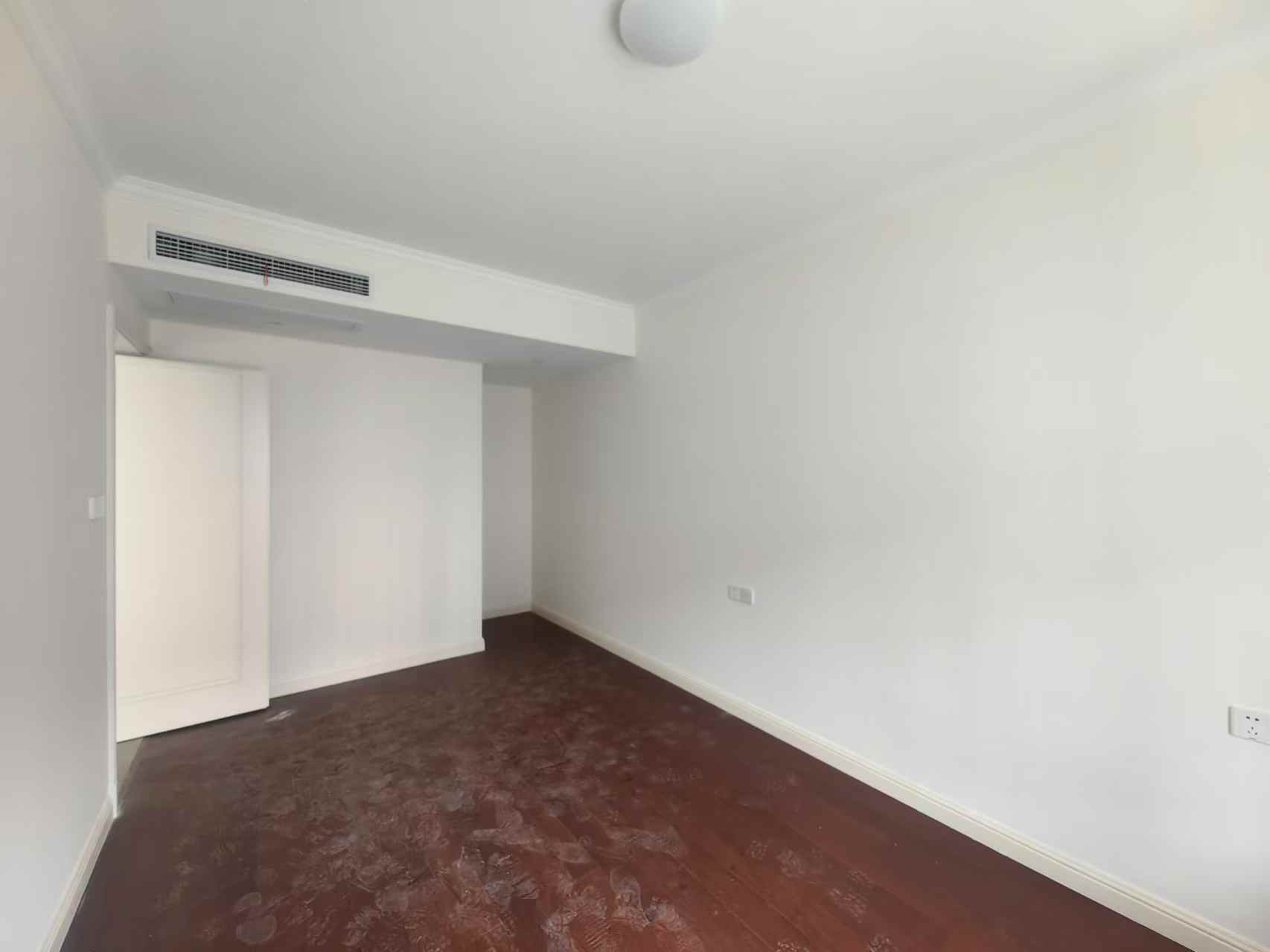 红星天铂 5室2厅2卫 160m&sup2;
