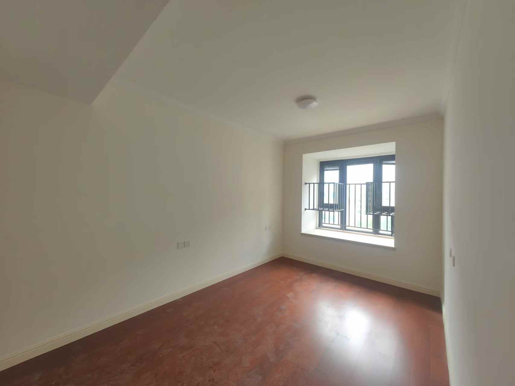 红星天铂 5室2厅2卫 160m&sup2;