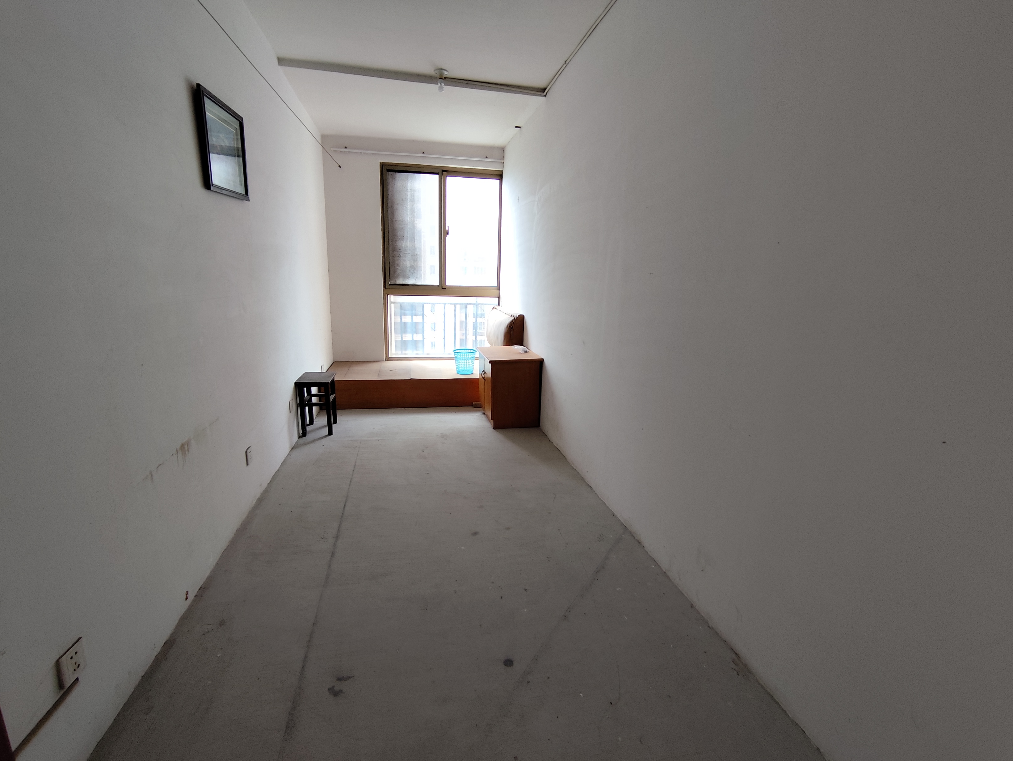 中南世纪花城一期 4室2厅2卫 140.92m²