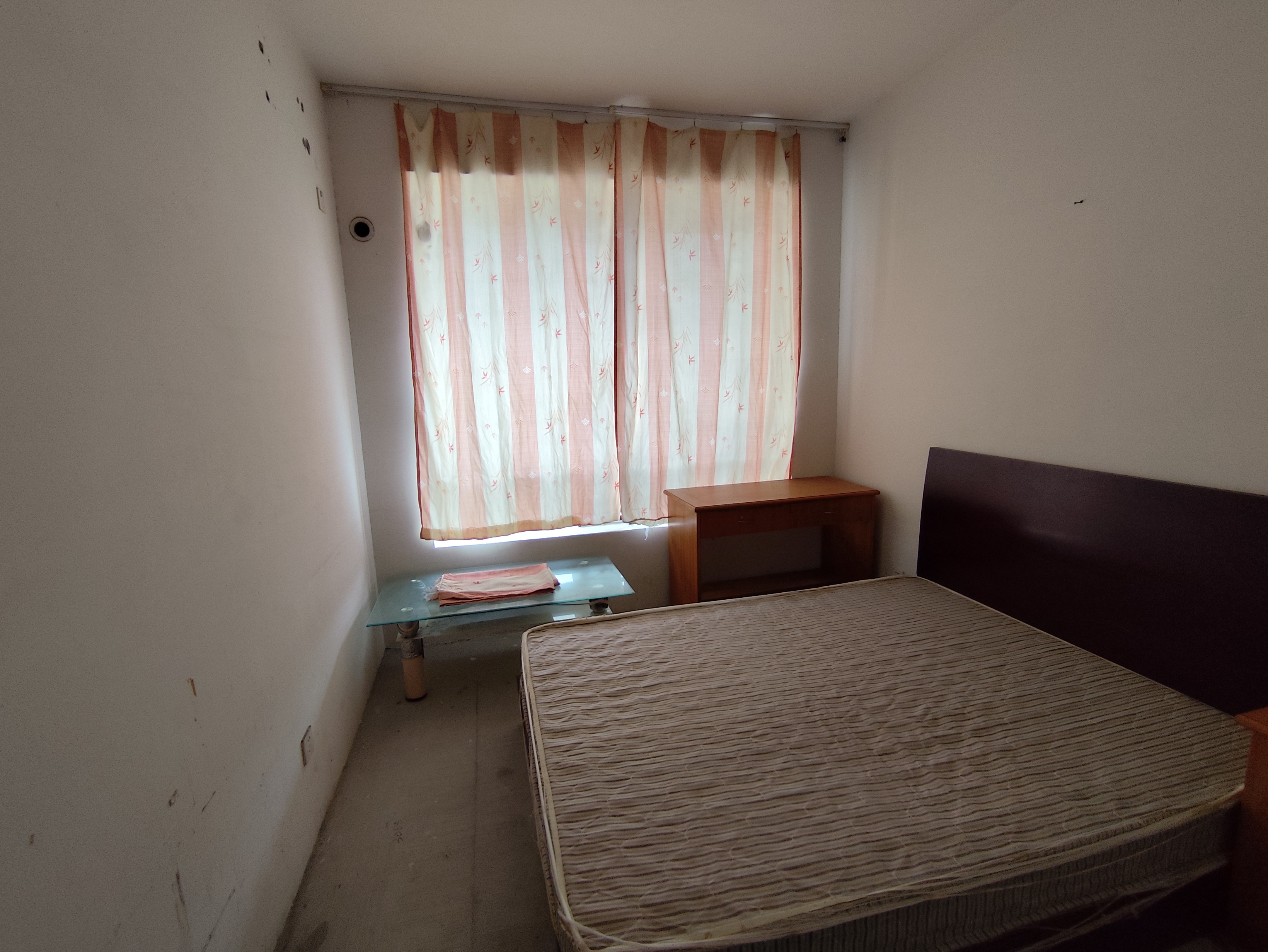 中南世纪花城一期 4室2厅2卫 140.92m&sup2;