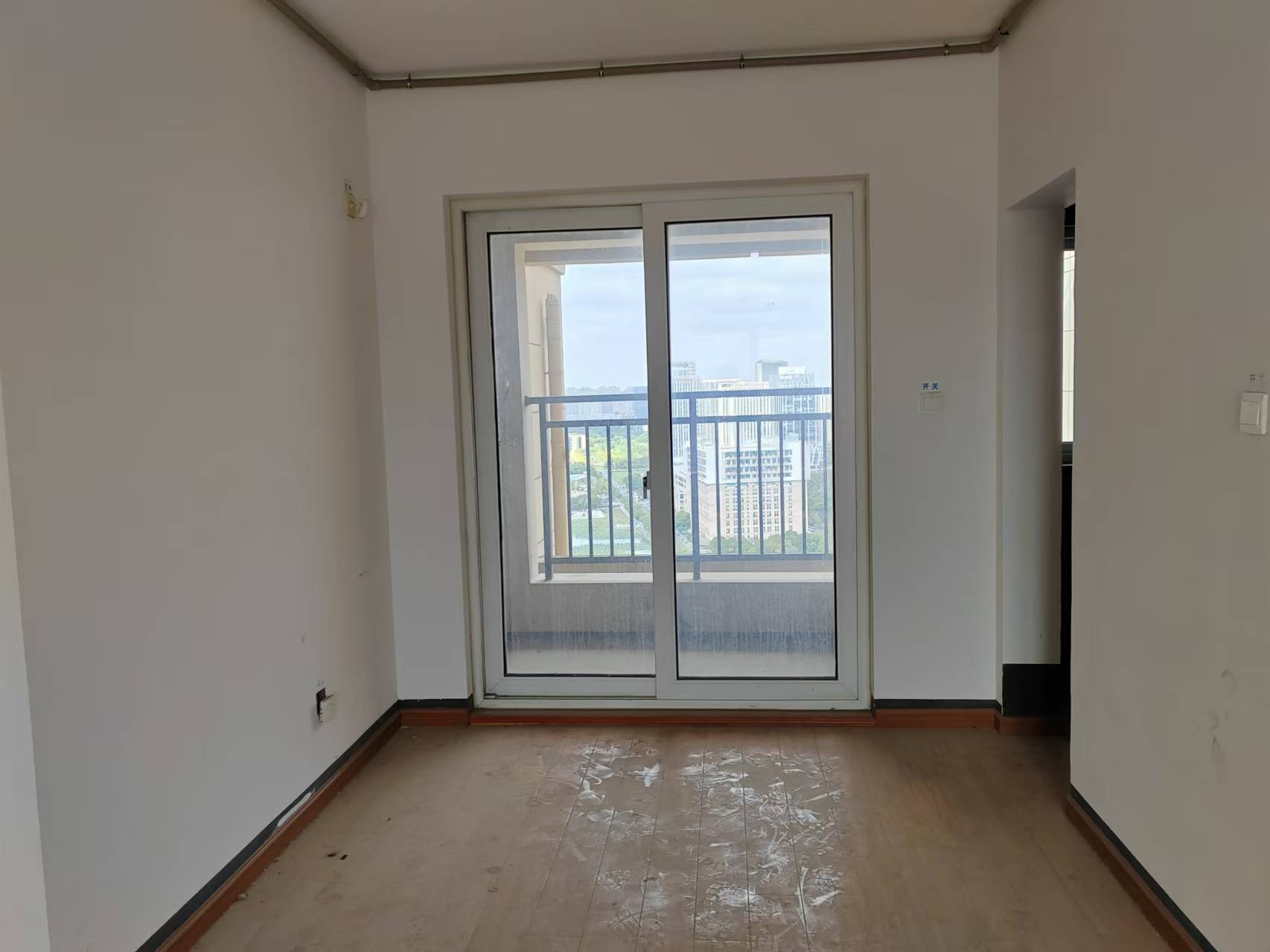 世茂新界 3室2厅1卫 123m&sup2;