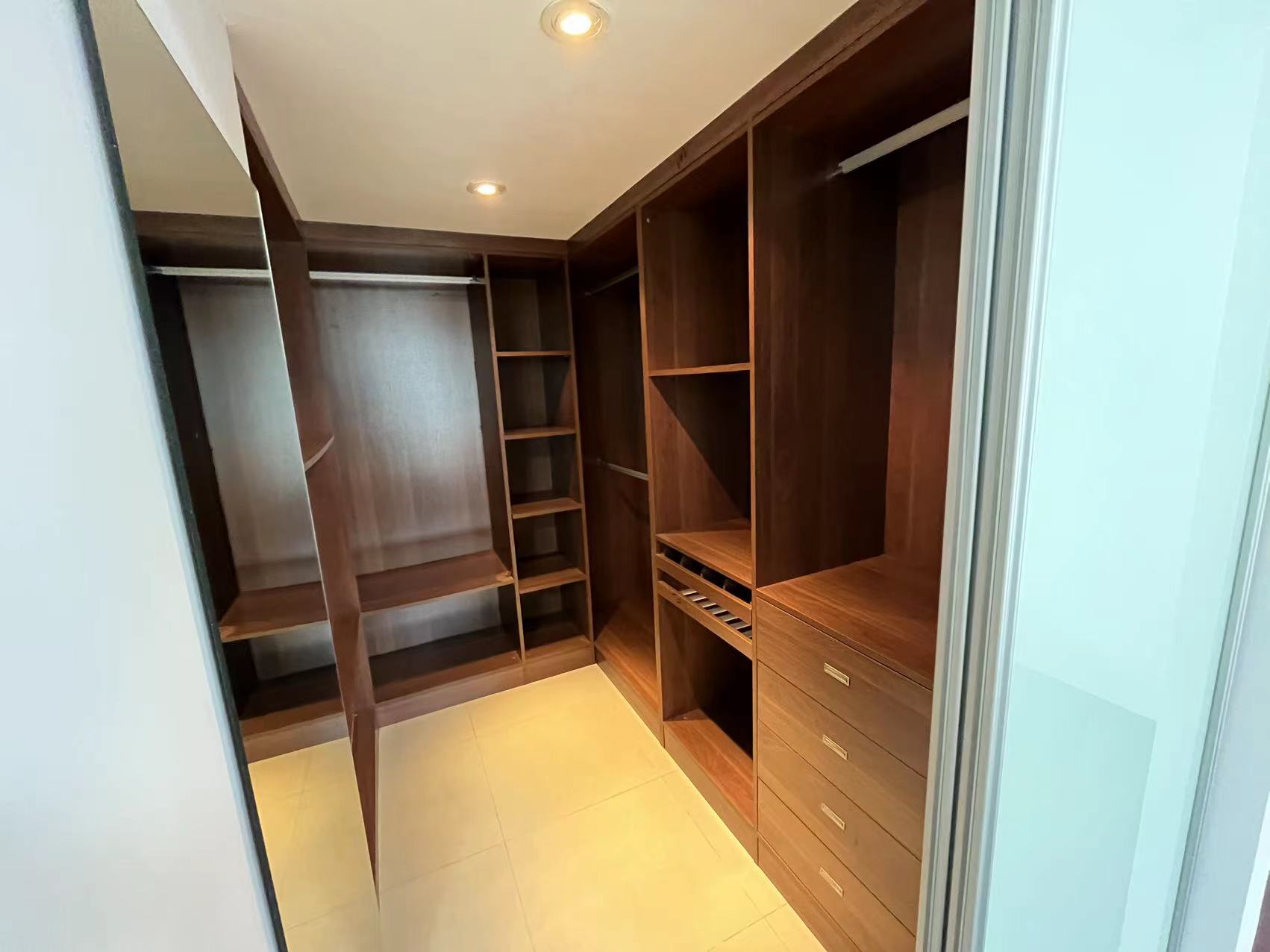 濠河名邸 3室2厅1卫 168.00m&sup2;