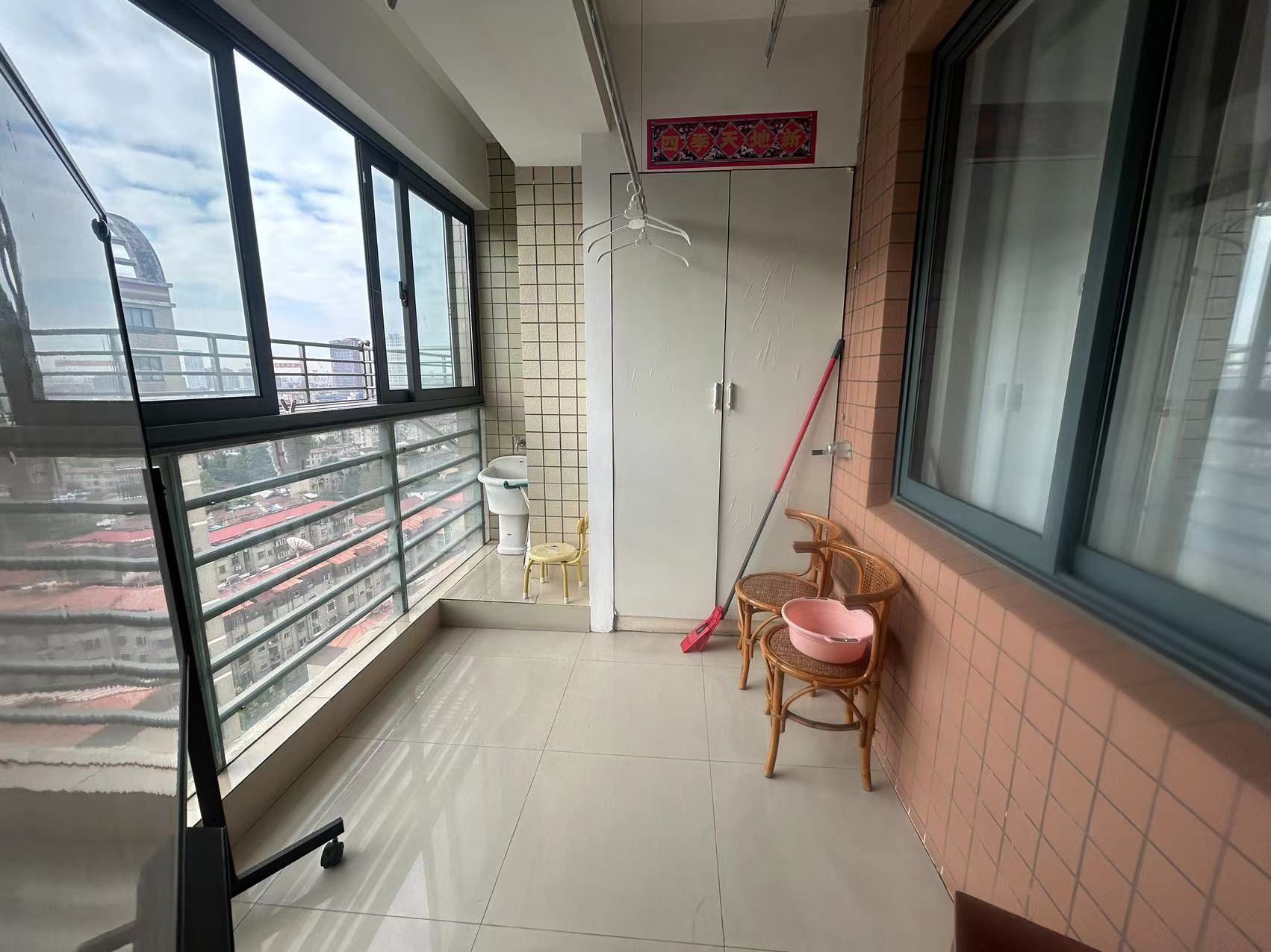 濠河名邸 3室2厅1卫 168.00m&sup2;