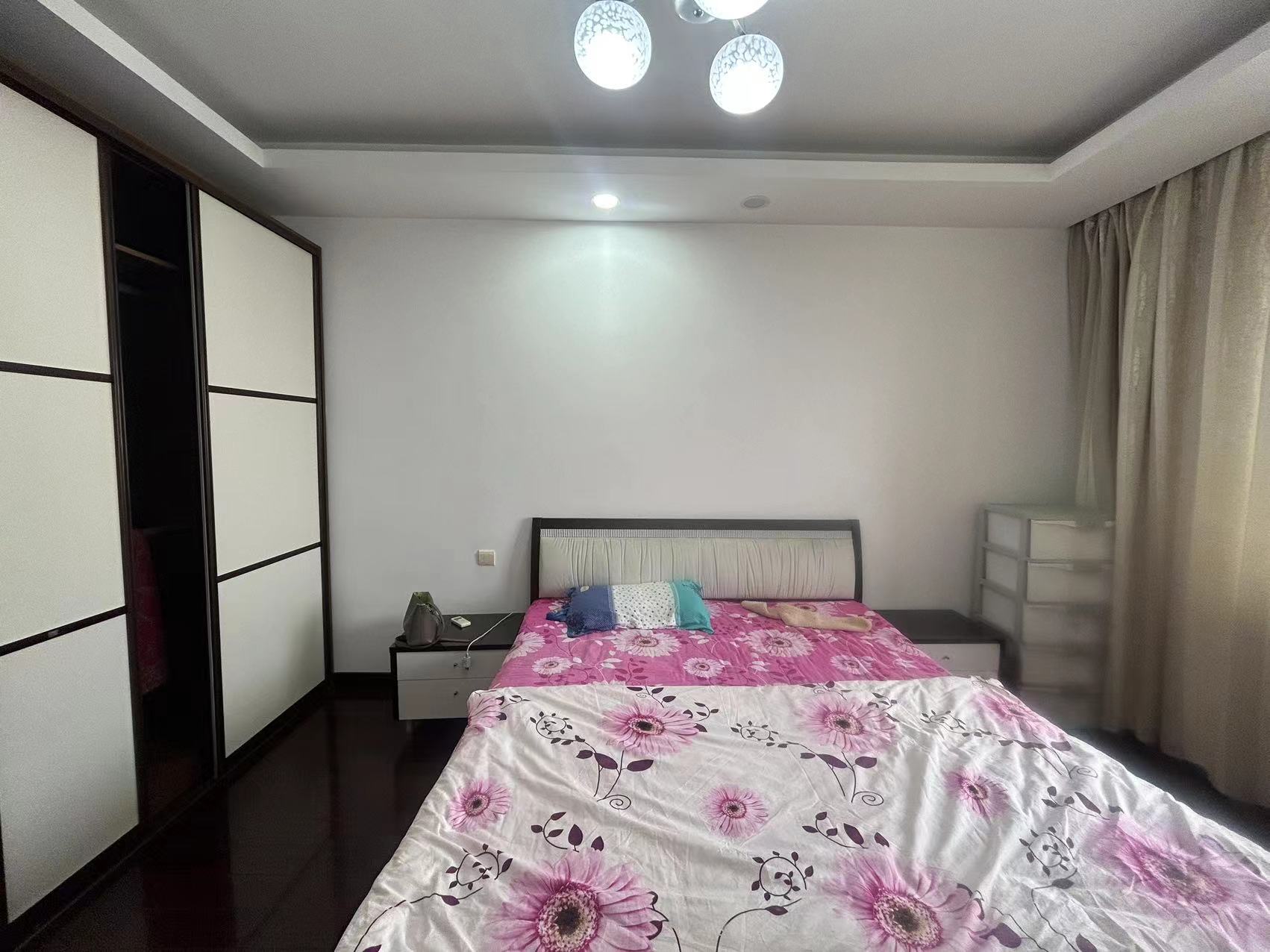 濠河名邸 3室2厅1卫 168.00m&sup2;
