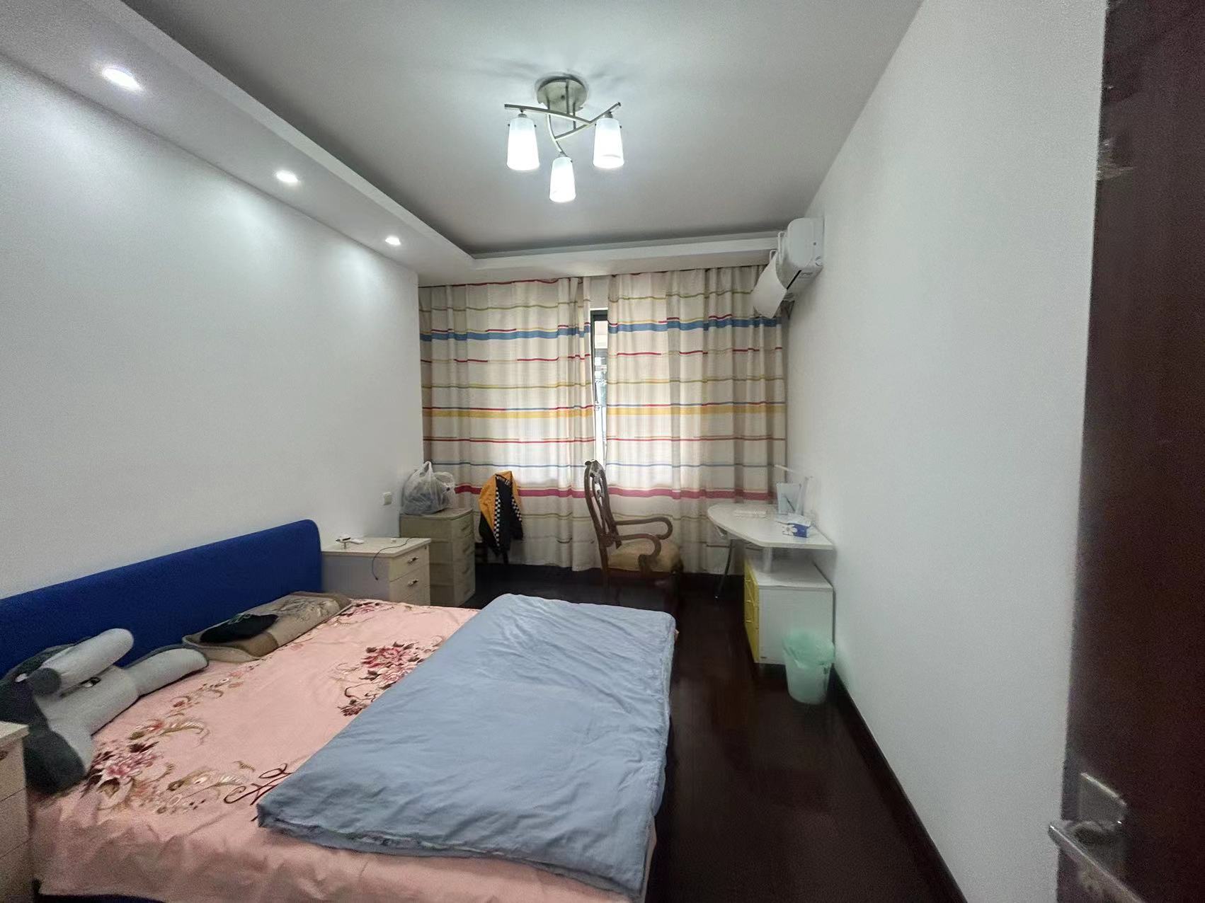 濠河名邸 3室2厅1卫 168.00m&sup2;