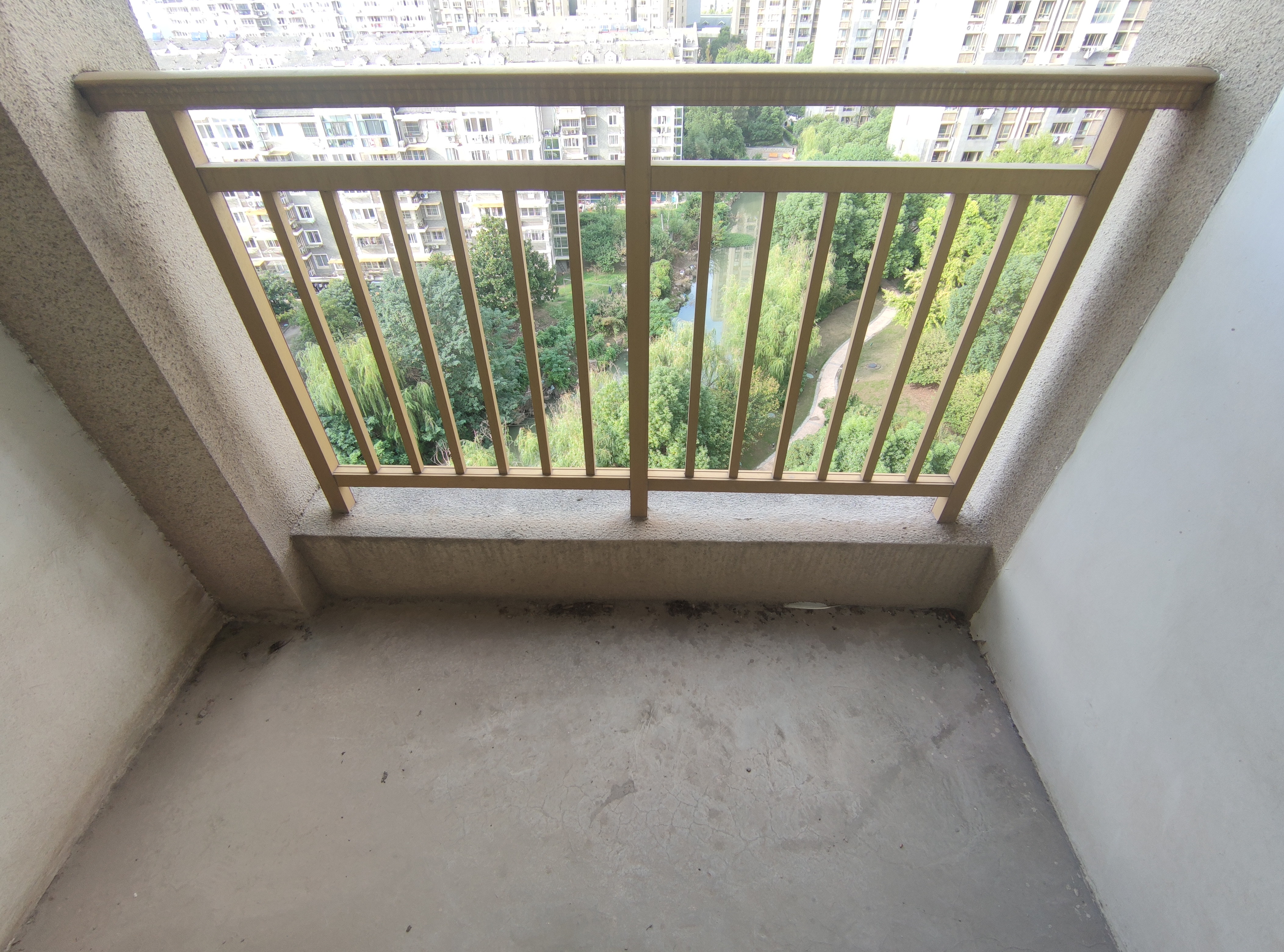 尚海湾 2室2厅1卫 92m&sup2;