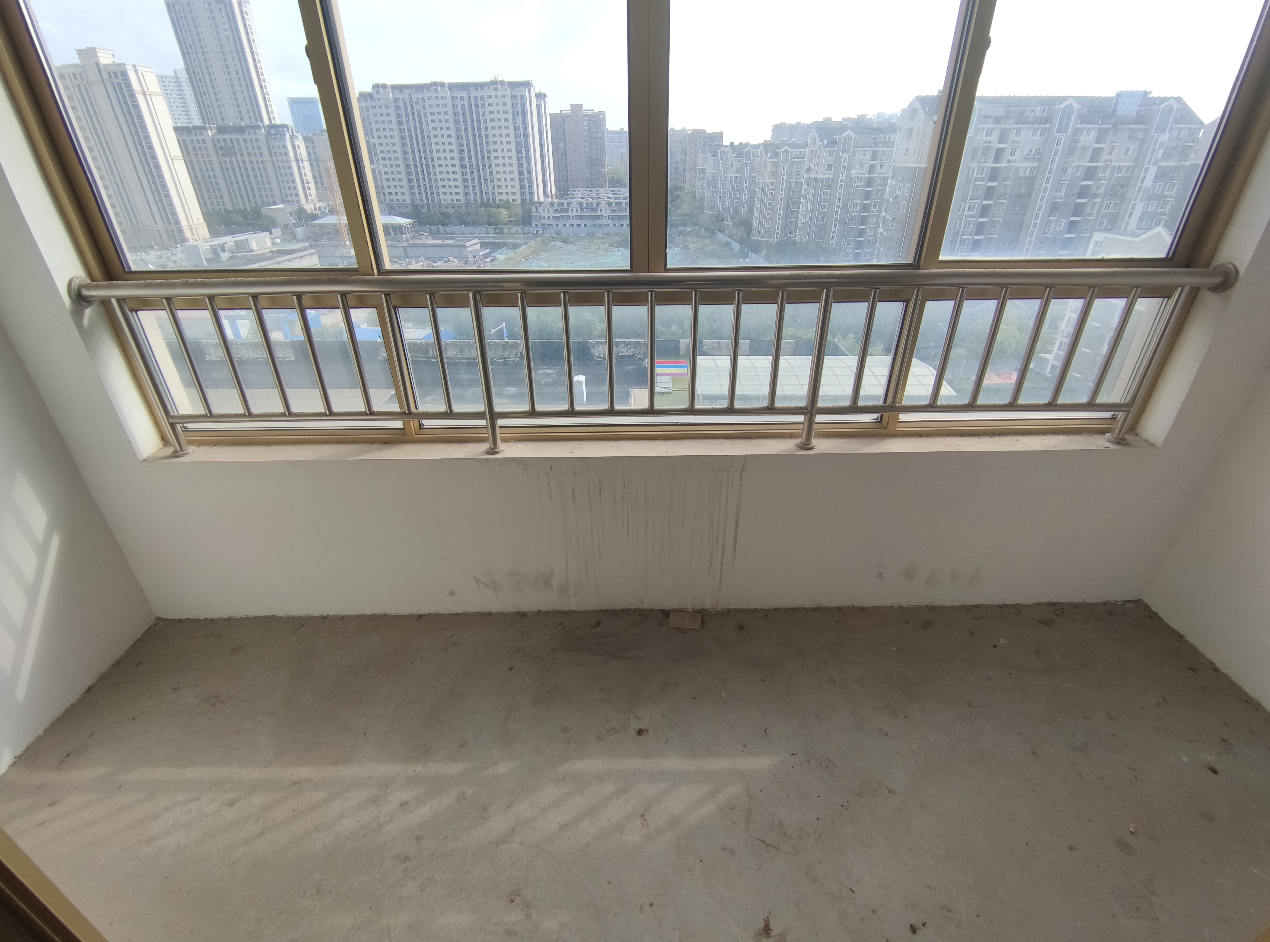 尚海湾 2室2厅1卫 92m&sup2;