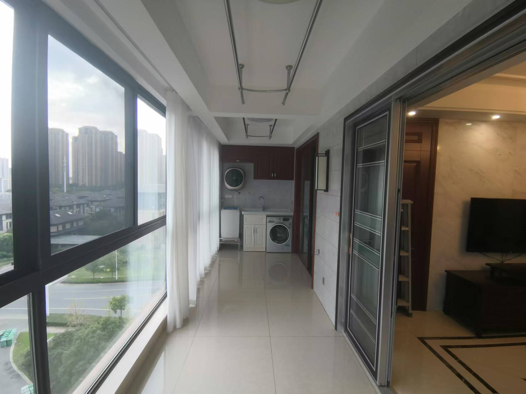万濠山庄 4室2厅2卫 166.18m&sup2;
