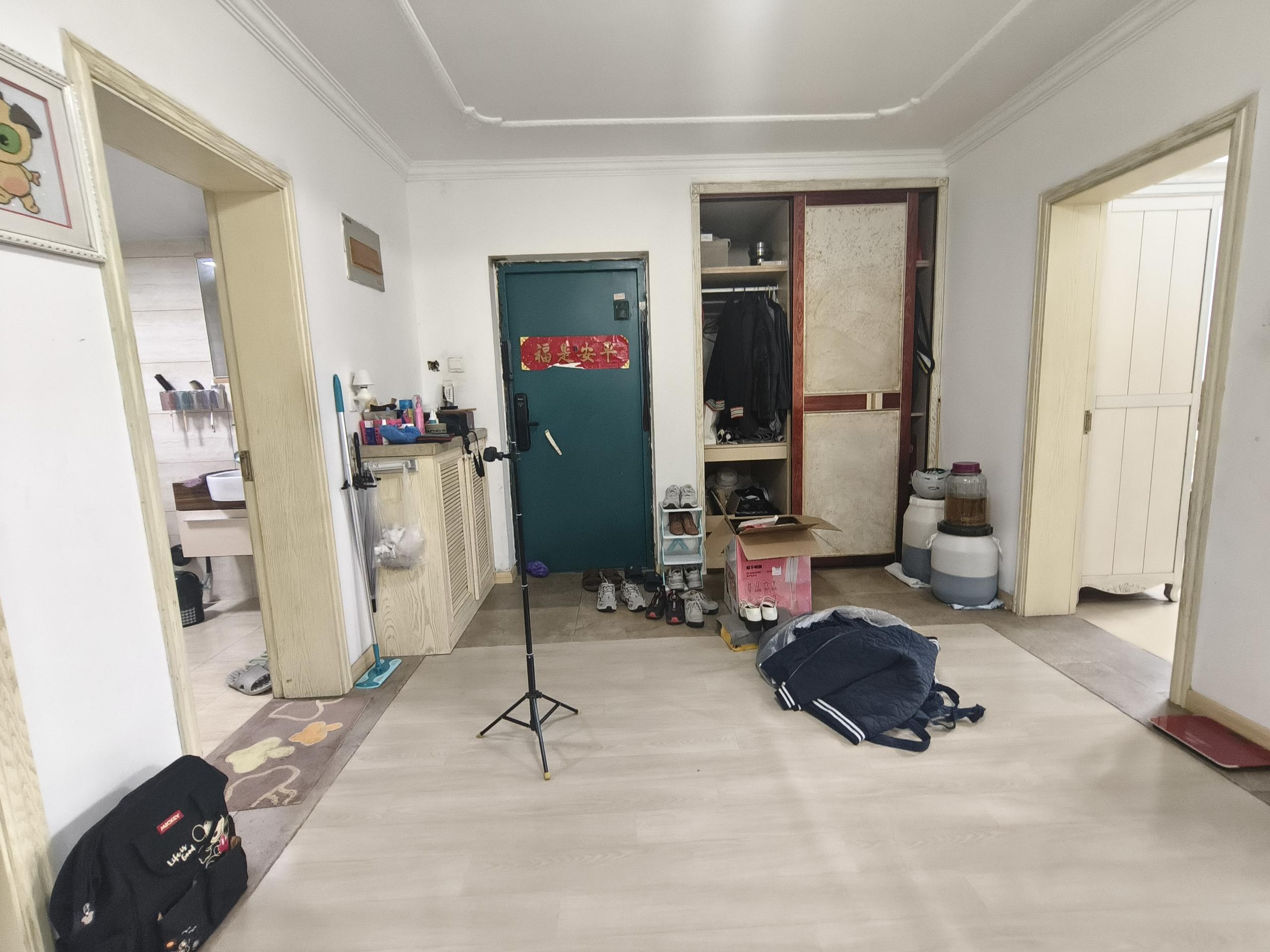 文峰花苑 3室2厅1卫 134.34m&sup2;