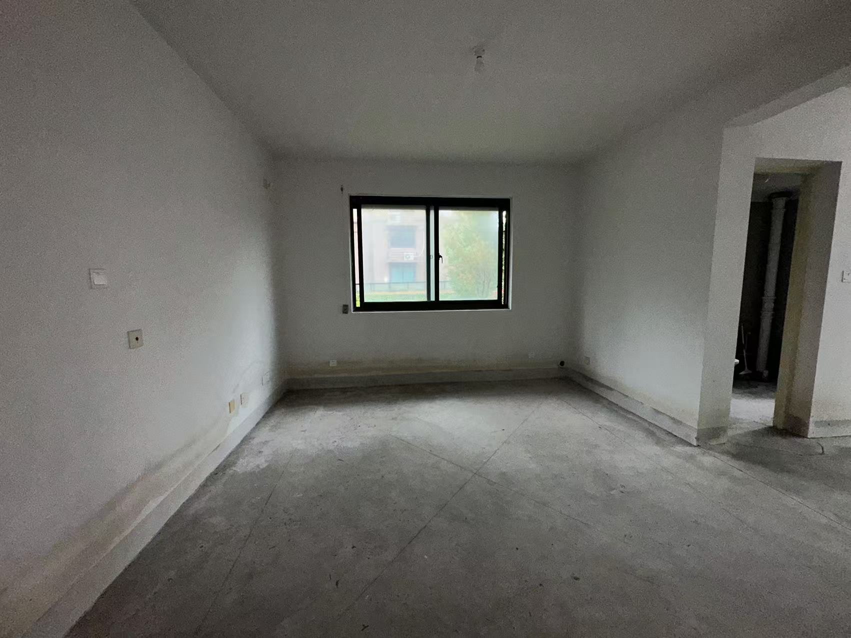 红星嘉苑 2室2厅1卫 93.00m²