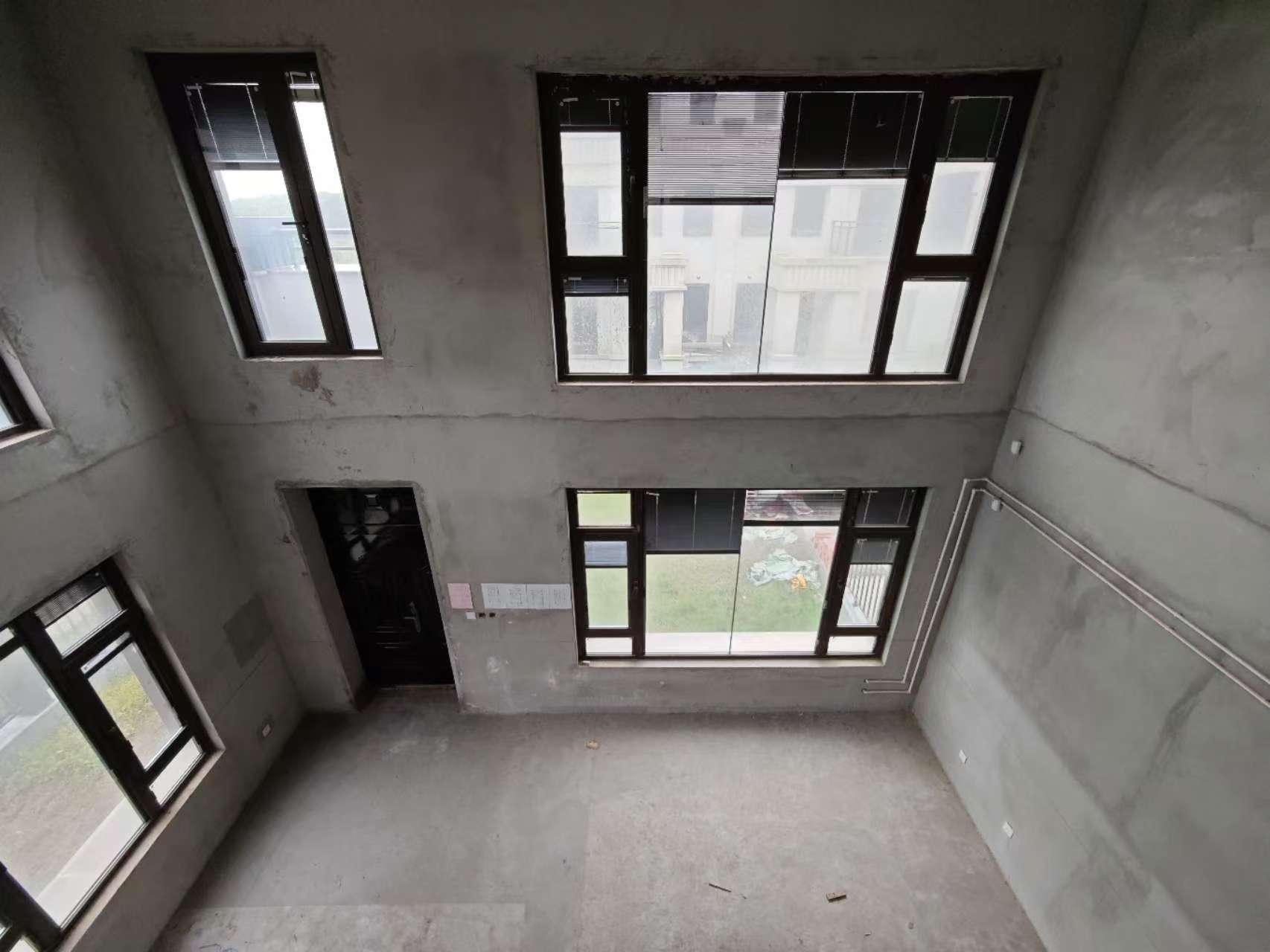 中兴兰溪荟 3室2厅3卫 175.00m²