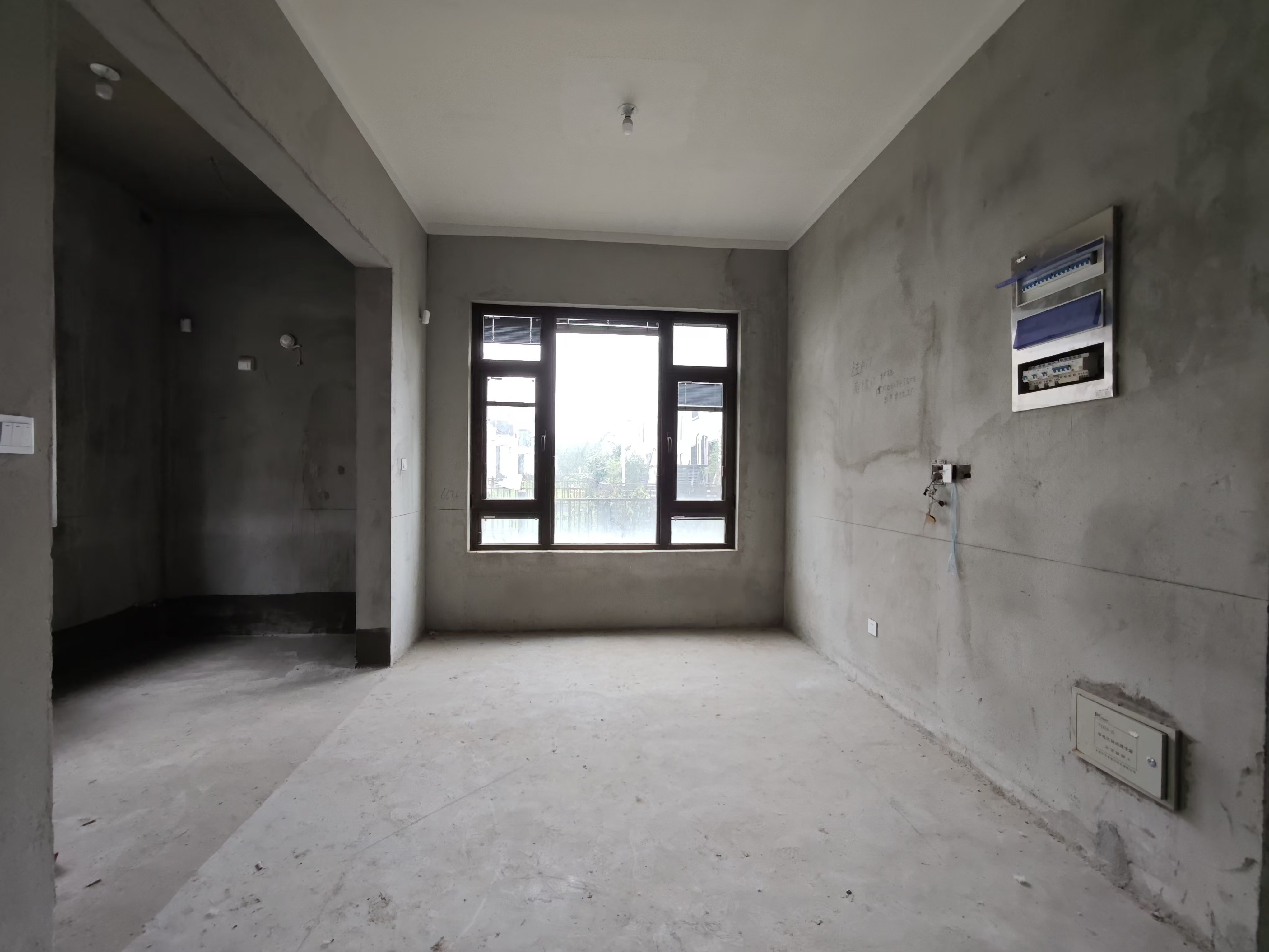 中兴兰溪荟 3室2厅3卫 175.00m²