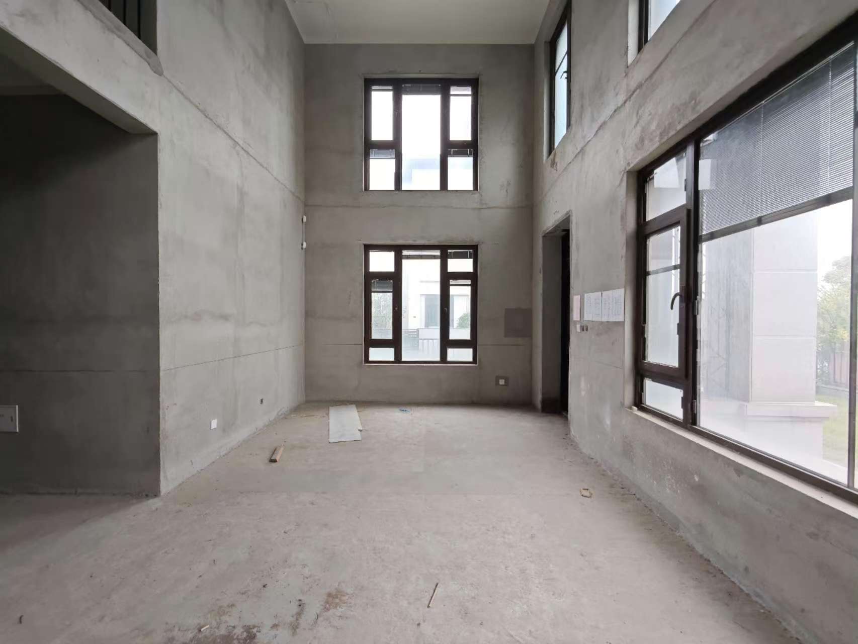 中兴兰溪荟 3室2厅3卫 175.00m²