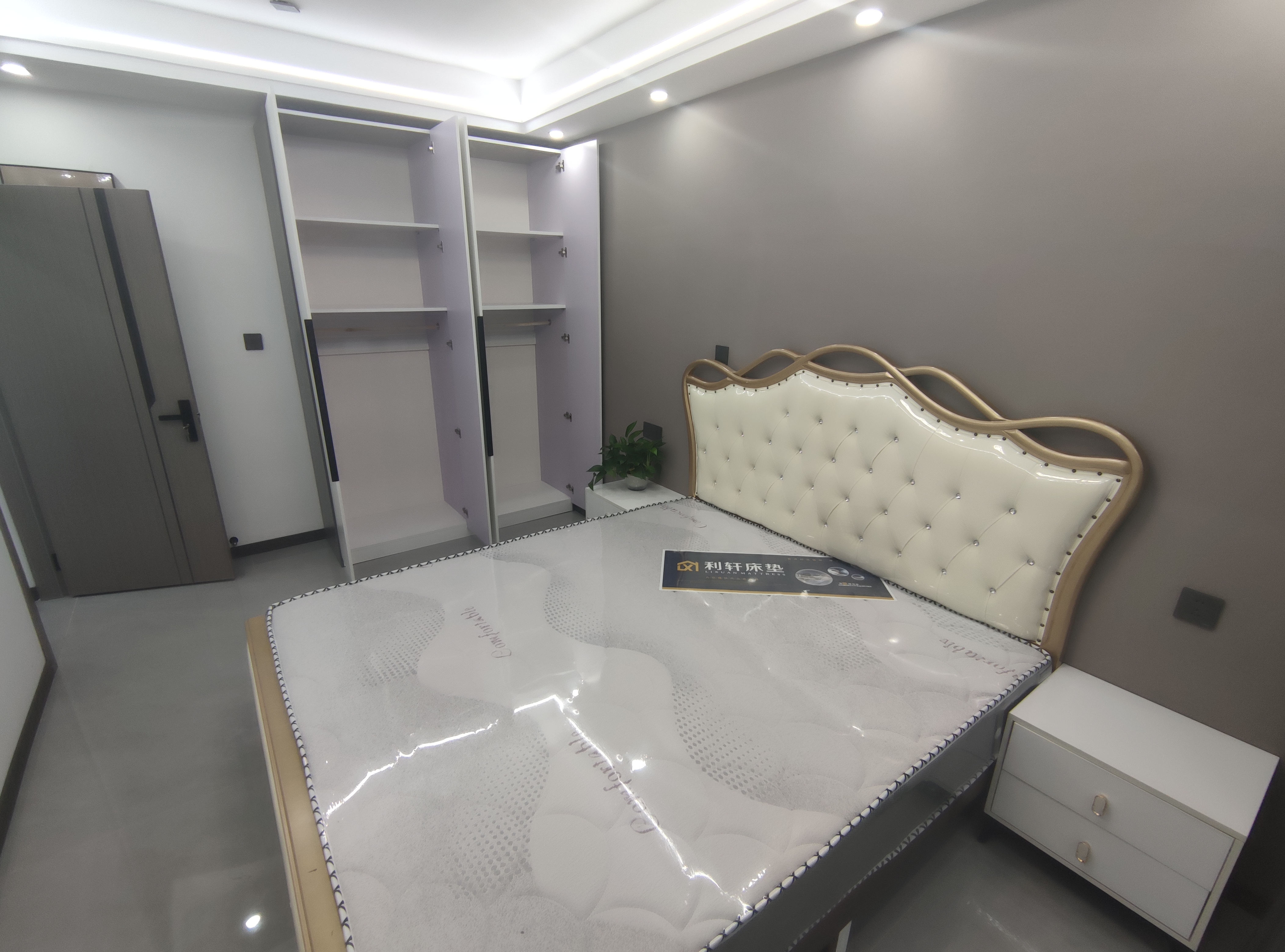 学士府 2室1厅1卫 80m&sup2;
