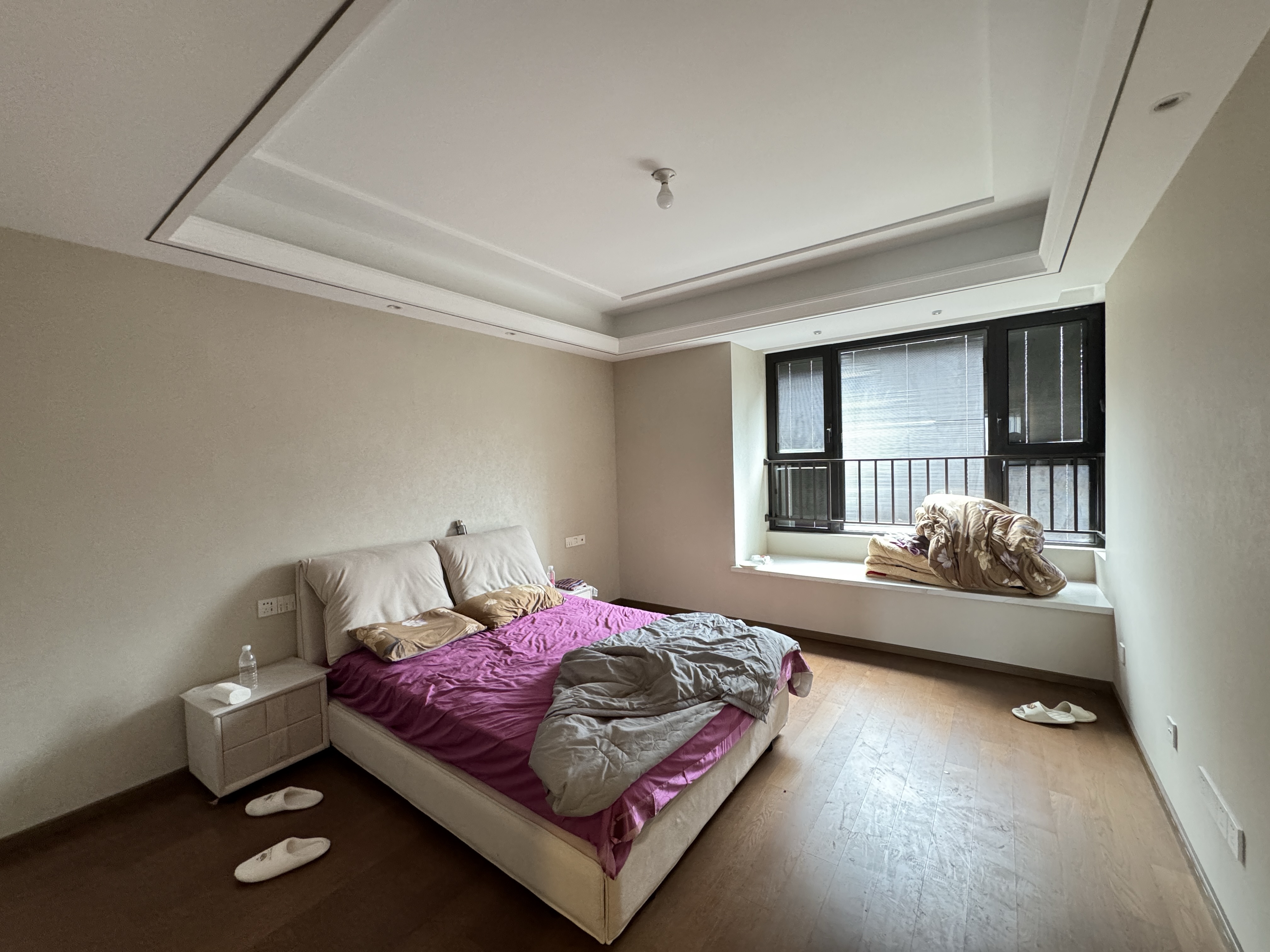 绿城沁园 3室2厅2卫 133m&sup2;