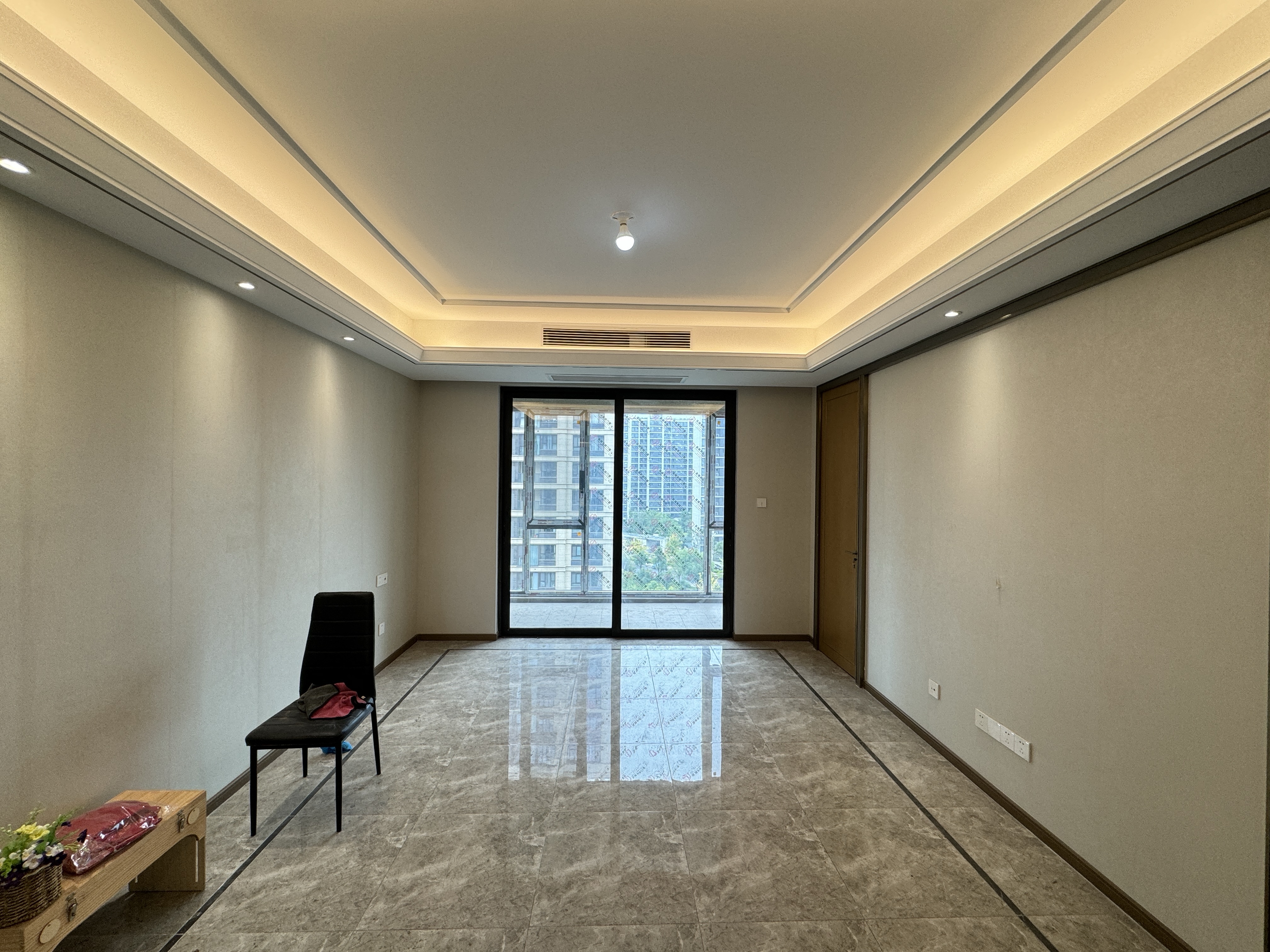 绿城沁园 3室2厅2卫 133m&sup2;